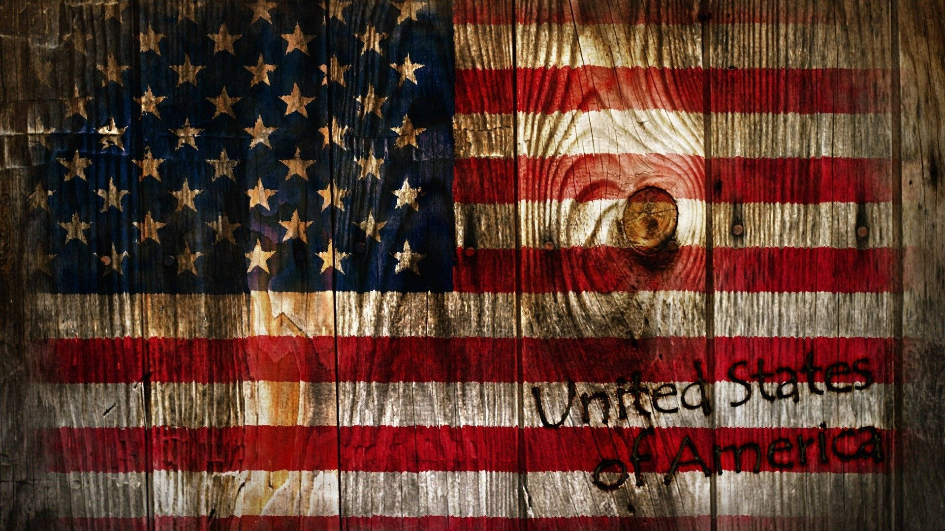 American 桌布 壁紙 — 美國國旗繪在風化的木板上，木紋和節結清晰可見。