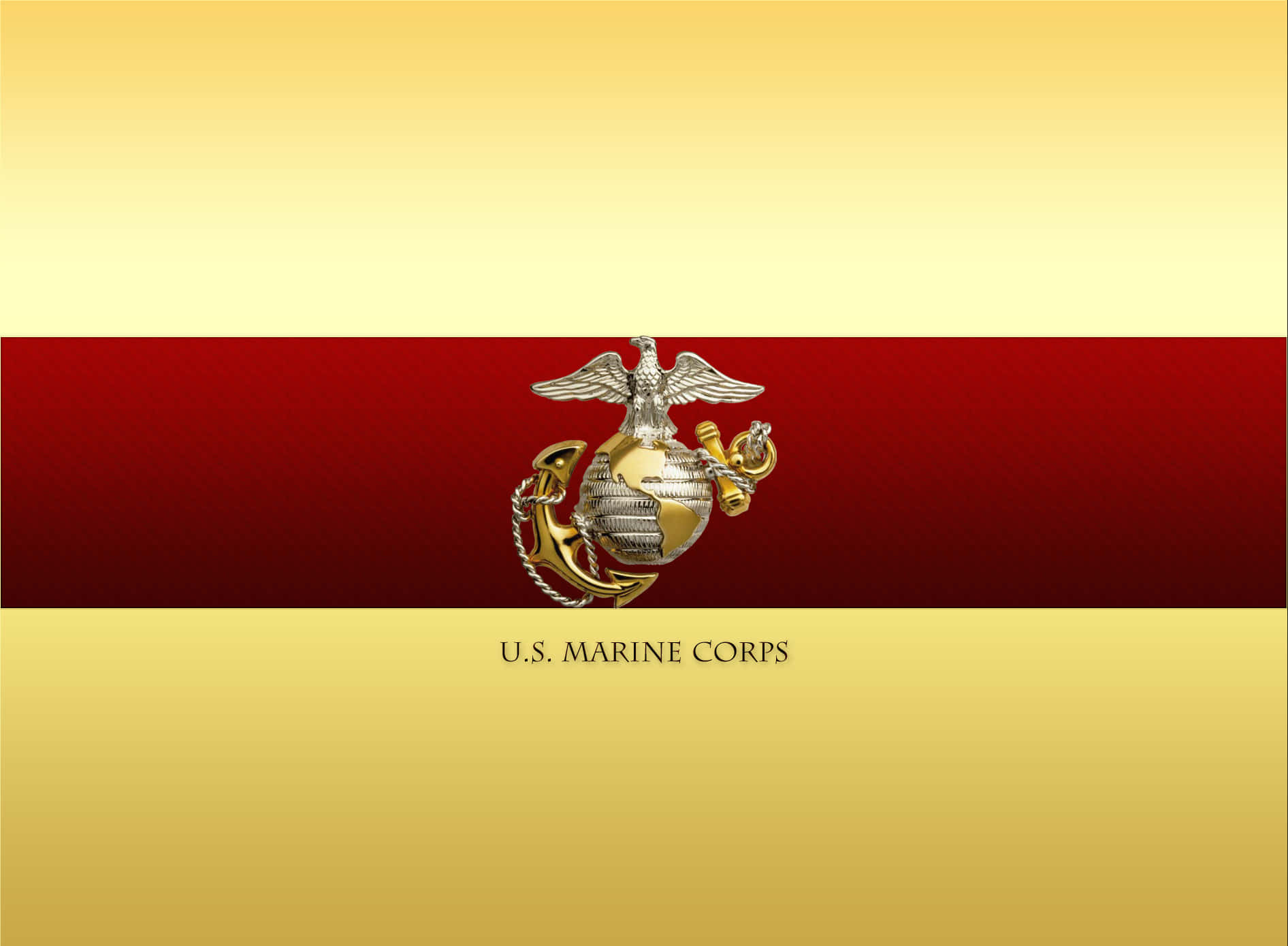 Usmc 桌布 壁紙 — 美國海軍陸戰隊徽章居中置於紅金漸層背景上，下方附有官方文字。