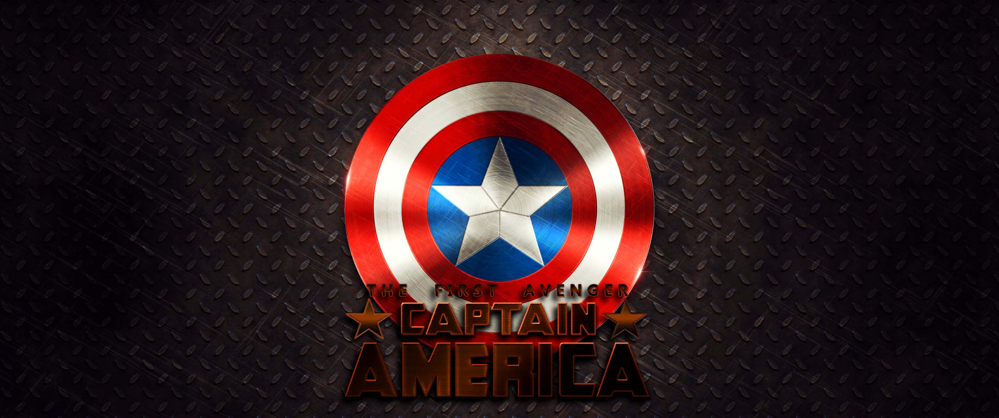 3440x1440p Captain America 桌布 壁紙 — 美國隊長的標誌性盾牌在深色紋理金屬背景上閃耀，下方有粗體標題文字。