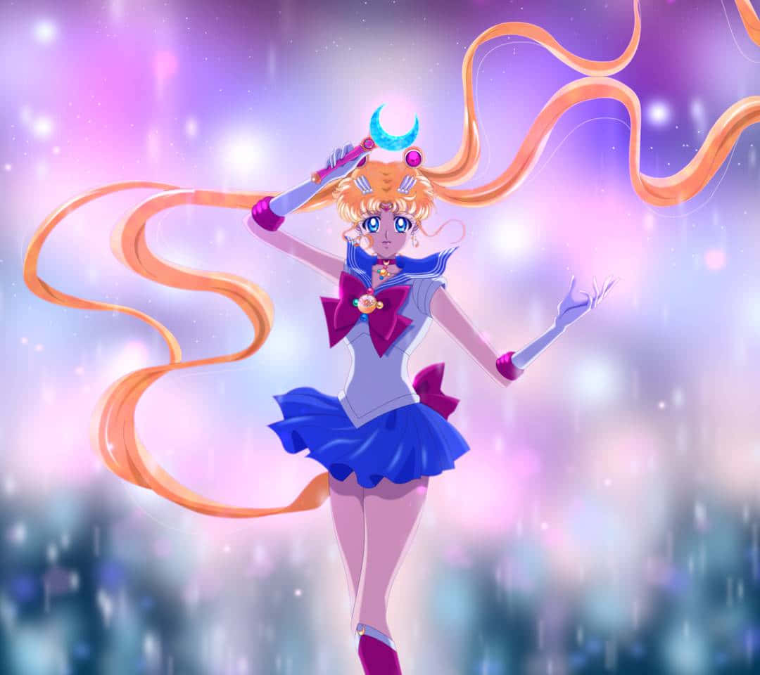 Crystal 桌布 壁紙 — 美少女戰士Sailor Moon動感地站在閃爍的紫色和藍色宇宙背景下，飄逸的橙色頭髮和發光的月牙杖。