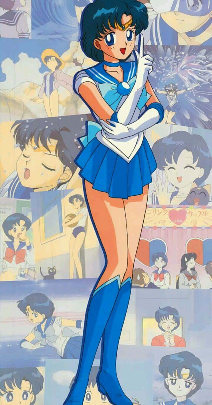 Sailor Mercury 桌布 壁紙 — 美少女戰士自信地穿著她的藍色水手服，背景是她和朋友們的動漫場景拼貼畫。