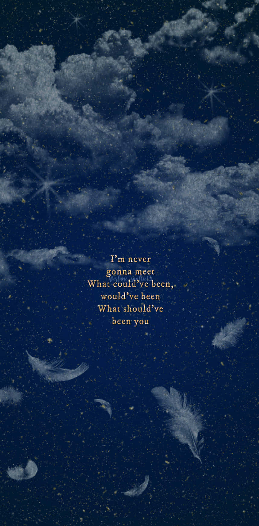 Taylor Swift Lyrics 桌布 壁紙 — 羽毛在繁星點點的夜空中飄蕩，伴隨著發光的雲朵和關於錯過聯繫的詩意文字。