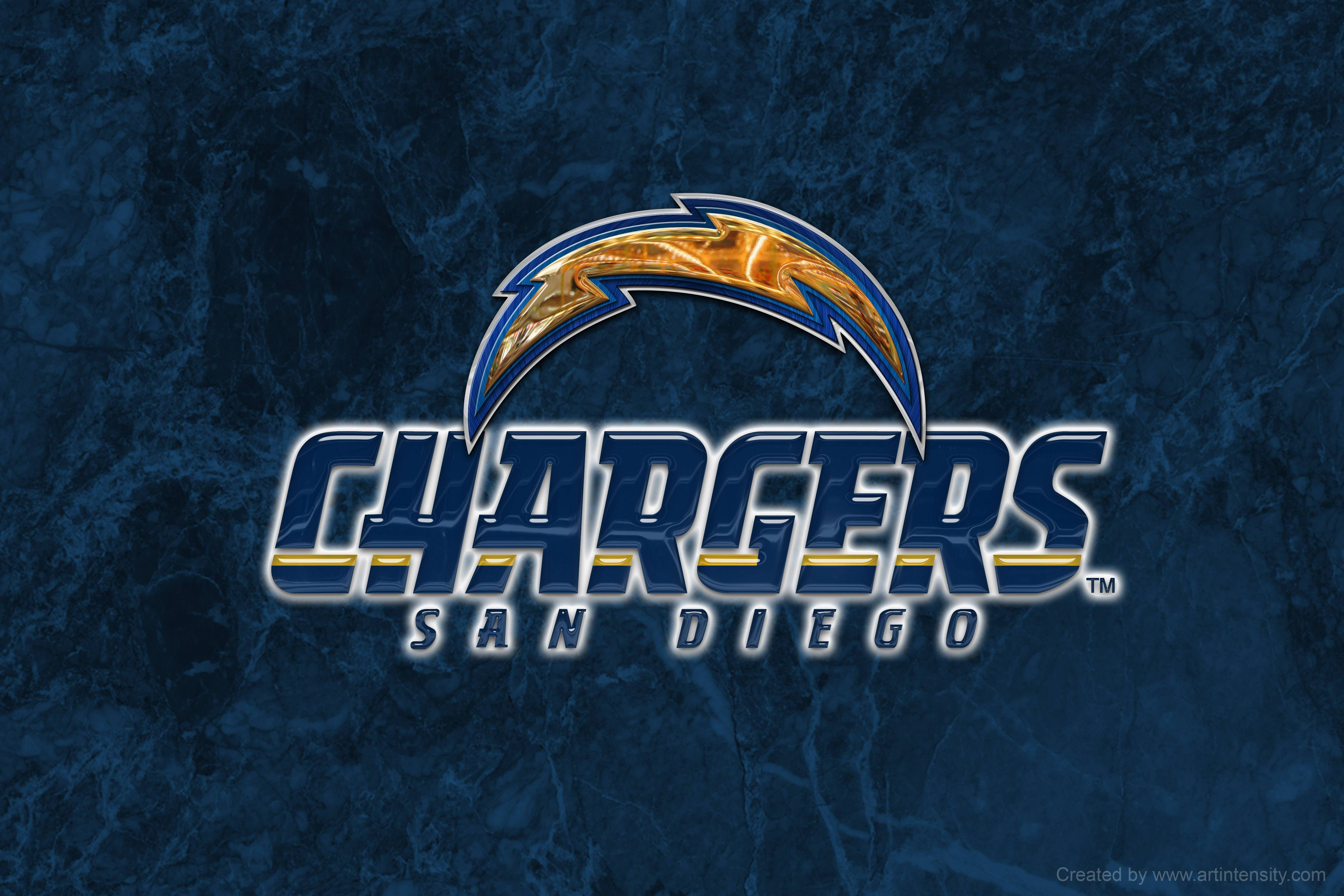 NFL 美式足球 桌布 壁紙 — 聖地牙哥電光隊標誌，金色閃電圖案，深藍色紋理背景。