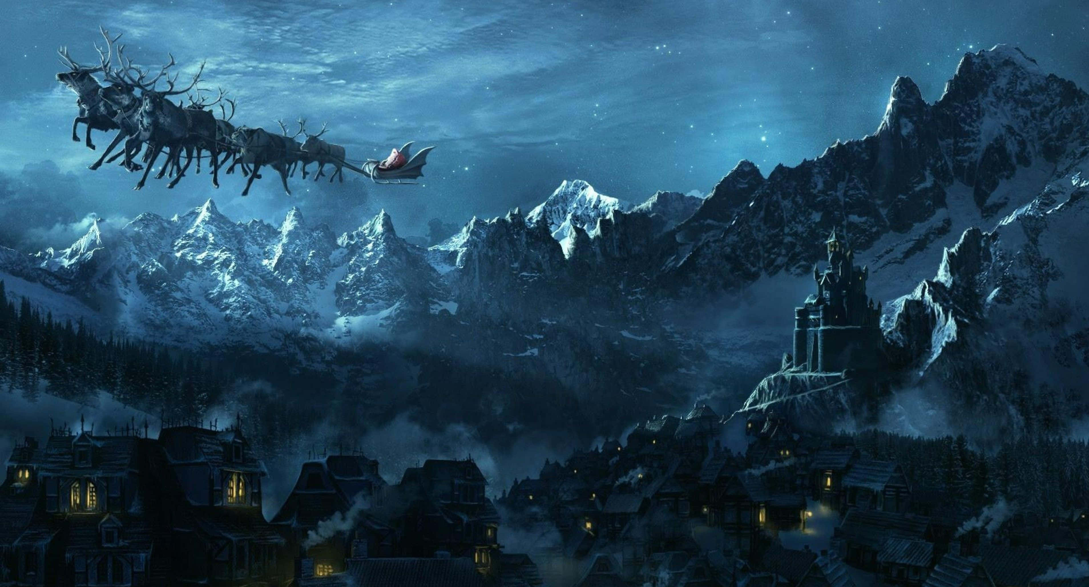 Santa Claus 桌布 壁紙 — 聖誕老人在星空下乘著由馴鹿拉動的雪橇，在夜間飛越一個白雪覆蓋的山村。
