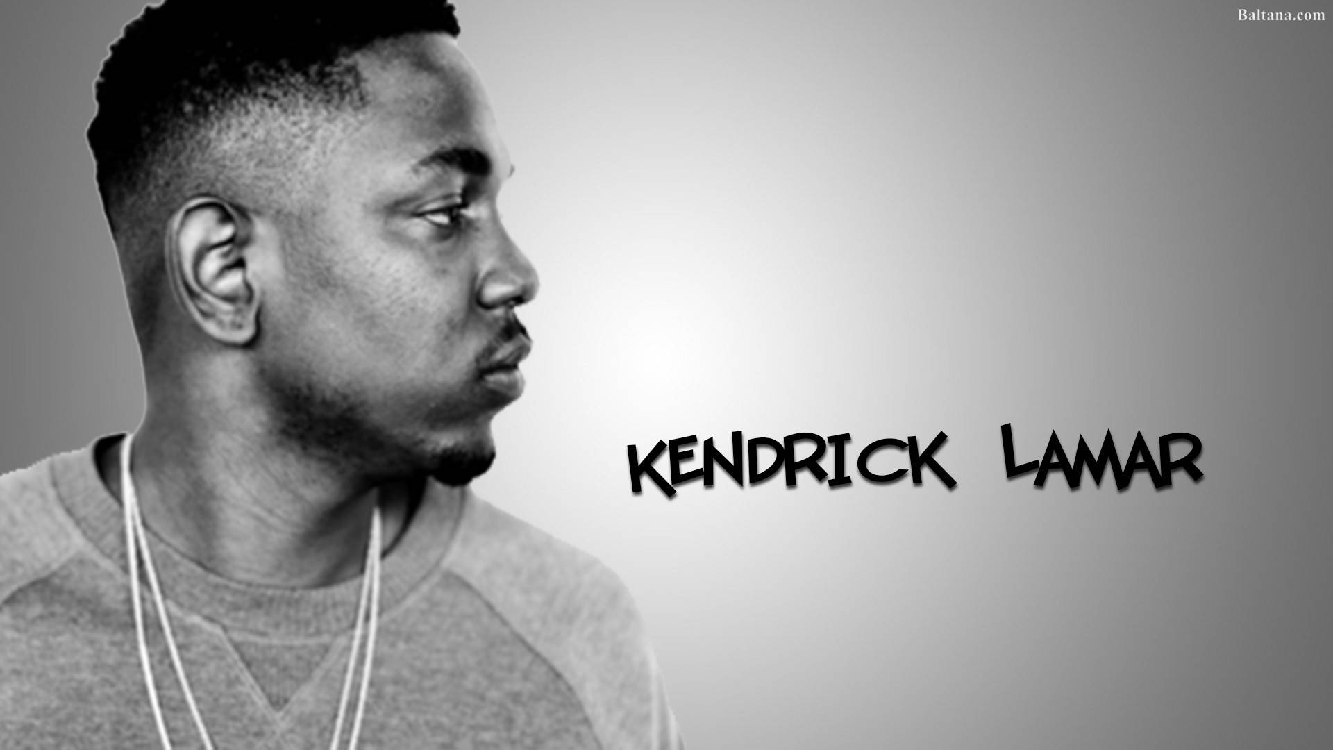 Kendrick 桌布 壁紙 — 肯德里克·拉馬爾的側面黑白肖像，背景為漸變灰色，他的名字以粗體文字顯示。