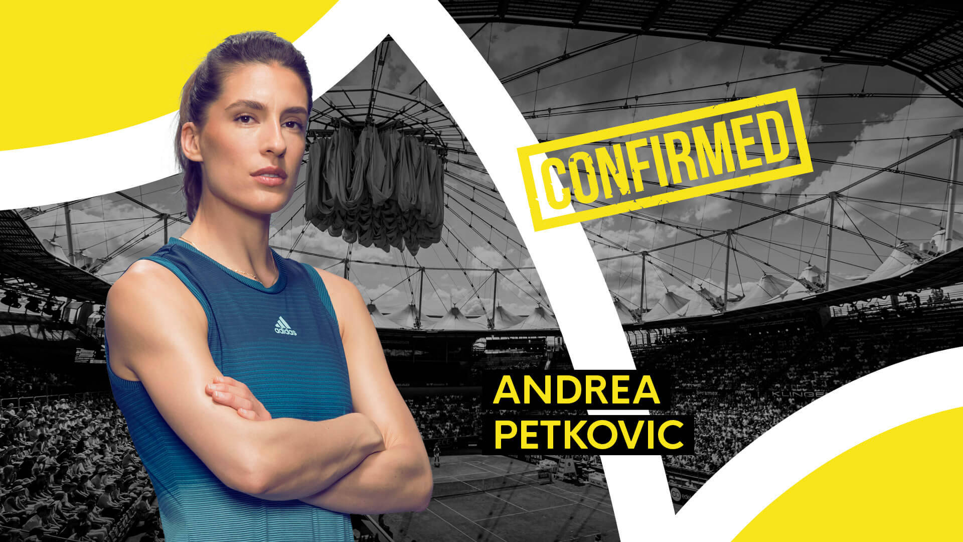 professional 桌布 壁紙 — 自信滿滿的網球選手Andrea Petkovic身穿藍色運動上衣，雙手交叉站立，背景分為體育館和大膽的黃色圖形元素。