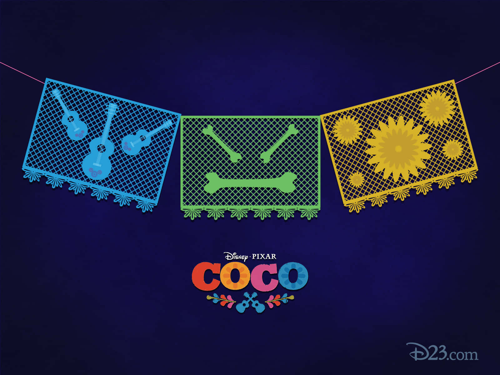 Coco Disney 桌布 壁紙 — 色彩繽紛的 papel picado 橫幅，上面有吉他、骨頭和向日葵，掛在深藍色背景上，下方有 Coco 標誌。
