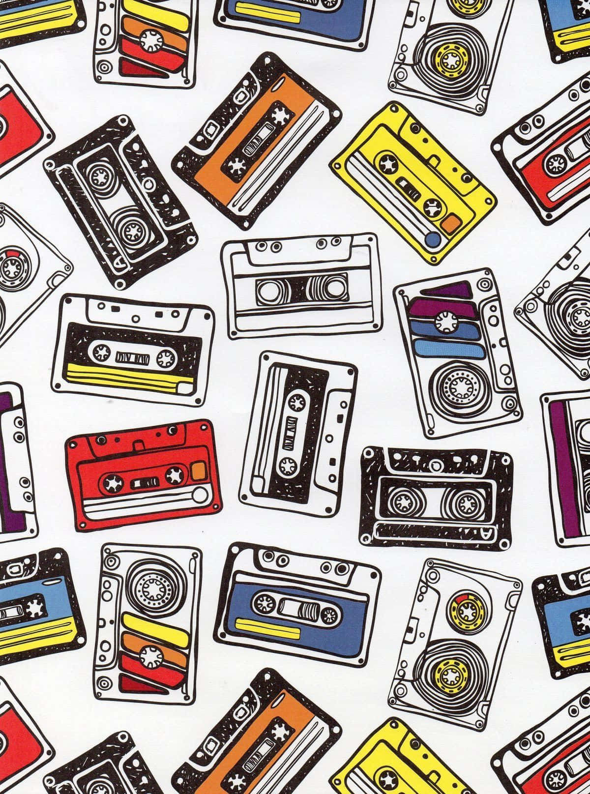 Mixtape 桌布 壁紙 — 色彩鮮豔的復古卡式錄音帶以大膽的顏色散落在潔白的背景上，形成一個有趣的圖案。