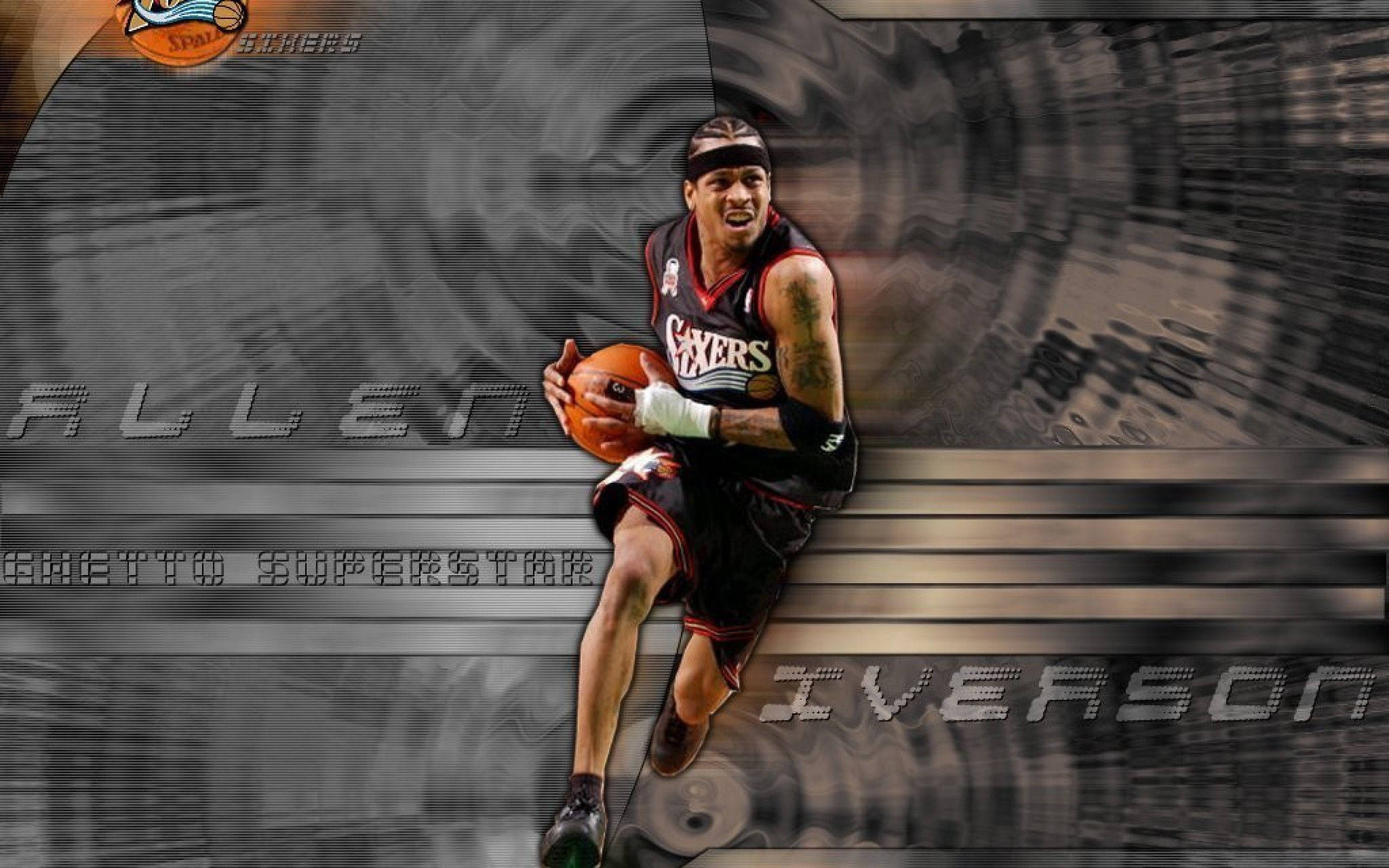NBA 桌布 壁紙 — 艾倫·艾佛森身穿黑紅七六人隊球衣，在模糊的金屬背景前專注地運球。