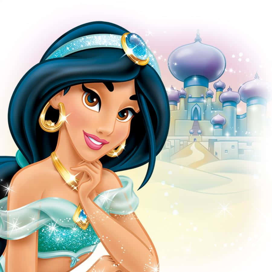 Disney Profile 桌布 壁紙 — 茉莉公主身穿標誌性的藍色服裝，溫暖地微笑，背景是閃閃發光的宮殿。
