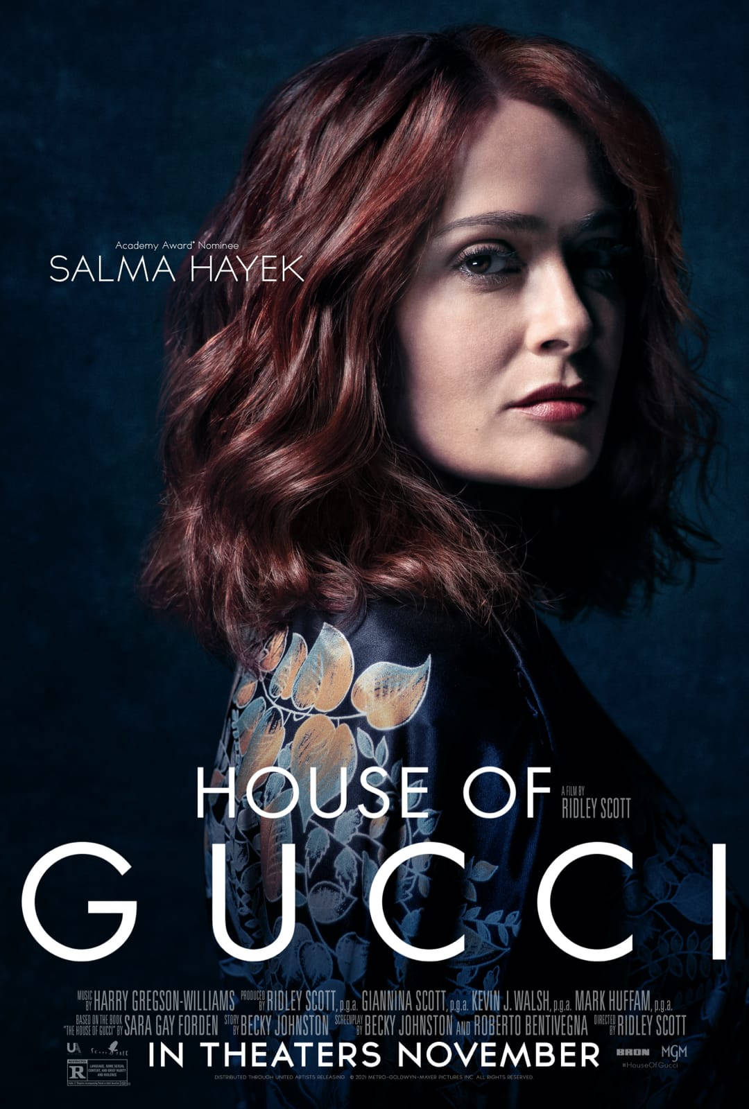 莎瑪·海耶克在《古馳家族》的深藍色電影海報中。 — Gucci 之家 壁紙