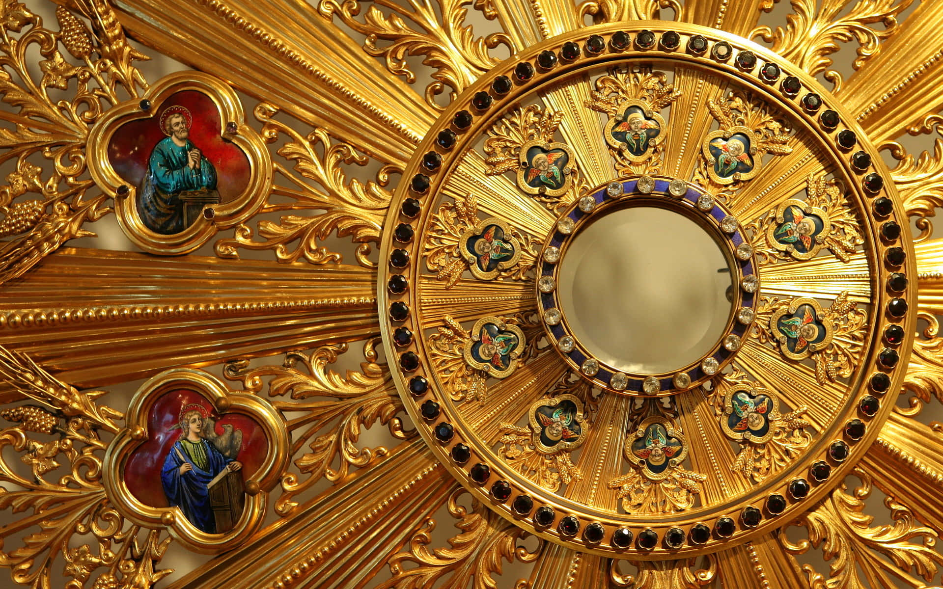 Catholic 桌布 壁紙 — 華麗的金色天花板獎章，帶有精緻雕刻和繪製的聖人，裝飾在華麗的框架中向外輻射。