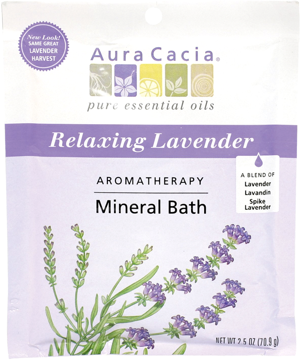 English Lavender 桌布 壁紙 — 薰衣草香味礦物沐浴產品包裝，附有插圖薰衣草枝條和紫色品牌標識。