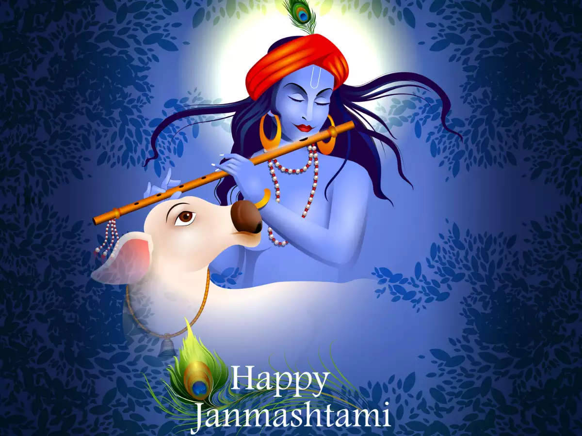 krishna bhagwan 桌布 壁紙 — 藍皮膚的克里希納戴著紅色頭巾，在閃爍的月亮下，於綠葉茂盛的藍色夜景中為一頭白牛吹奏長笛。