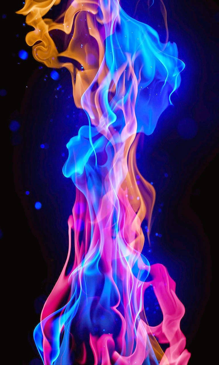 iPhone Fire 桌布 壁紙 — 藍色、粉紅色和橙色的鮮豔霓虹火焰在黑暗背景上動態旋轉，帶有發光粒子。