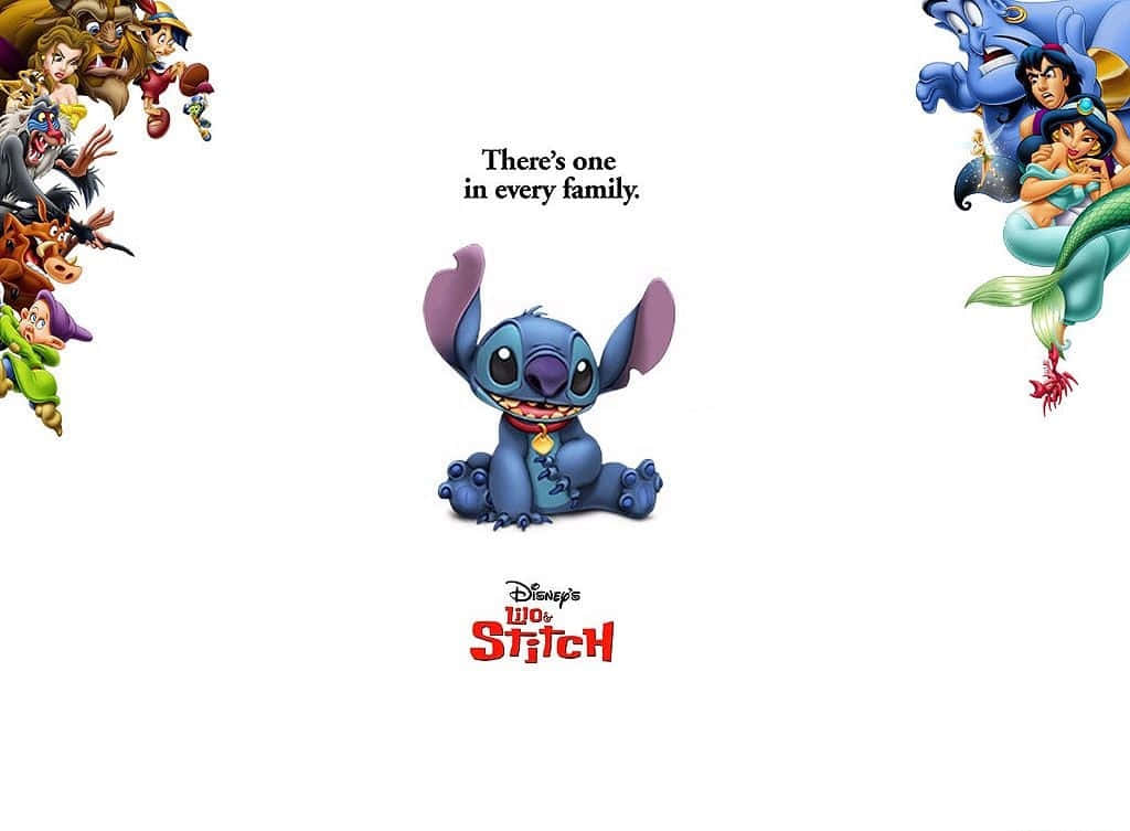 Cute Lilo And Stitch 桌布 壁紙 — 藍色外星人史迪奇坐在中央，被迪士尼角色包圍，標語是每個家庭都有一個。