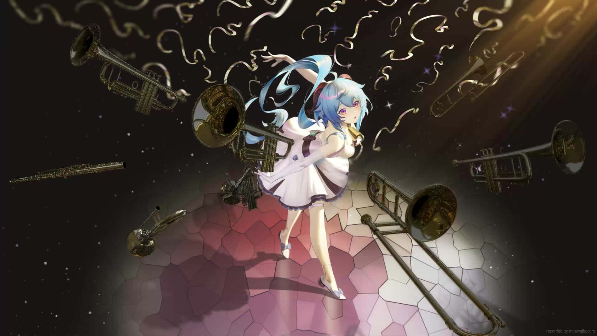 Genshin Impact Ganyu 桌布 壁紙 — 藍髮動漫女孩在星空下與漂浮的銅管樂器伴隨著金色紙屑跳舞。