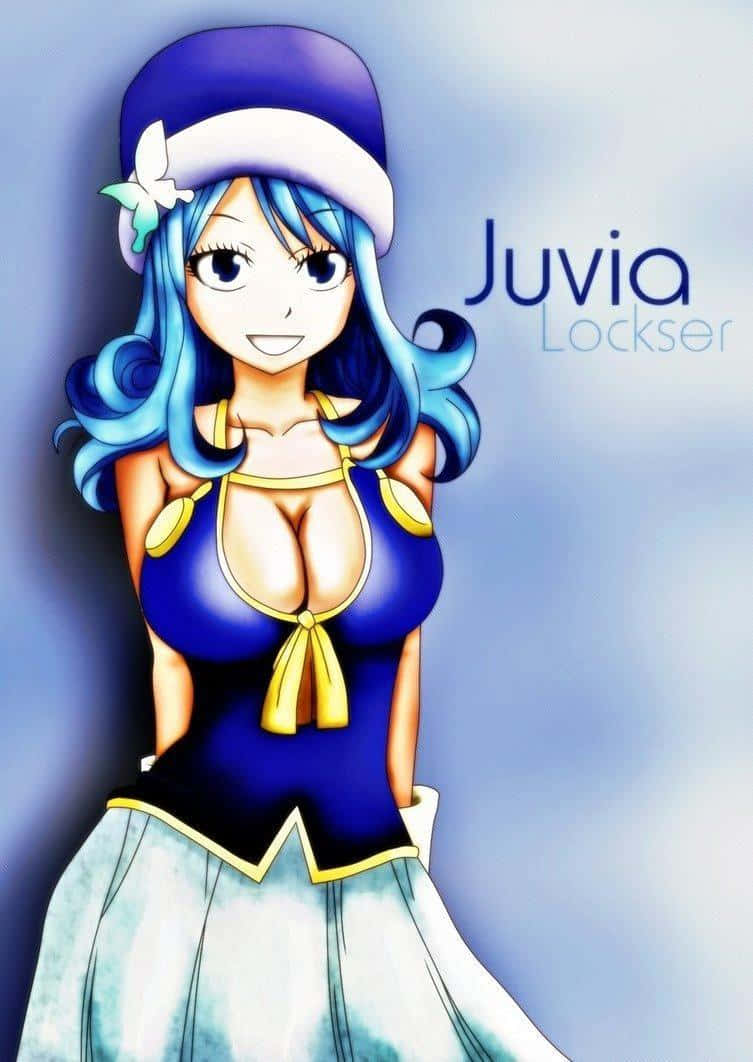 juvia lockser 桌布 壁紙 — 藍髮戴帽的動漫女孩，身穿藍黃色服裝，在柔和漸變背景前微笑。