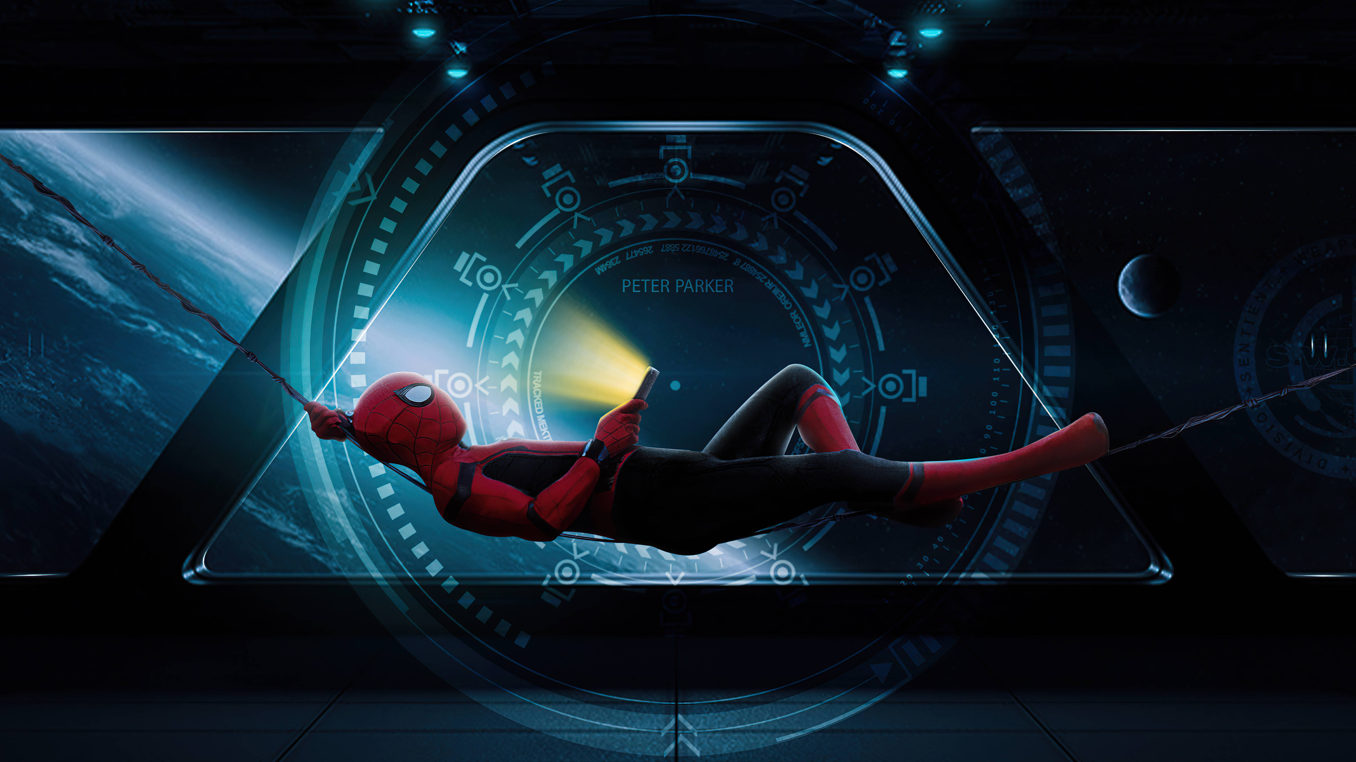 Spider Man No Way Home 桌布 壁紙 — 蜘蛛人在零重力狀態下漂浮在一個發光的藍色未來主義駕駛艙內，地球透過窗戶可見。