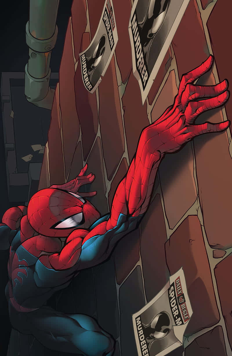 Daily Bugle 桌布 壁紙 — 蜘蛛人在骯髒的城市小巷中，抓住一面佈滿『Spider-Man Murderer』海報的磚牆。