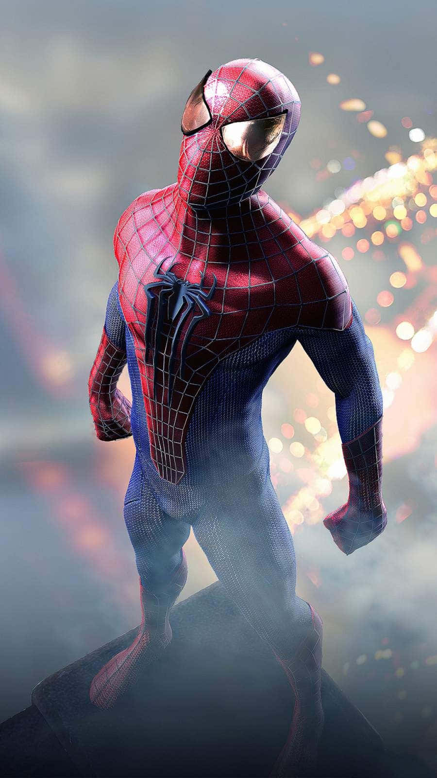 Amazing Spider Man iPhone 桌布 壁紙 — 蜘蛛人穿著標誌性的紅藍戰衣，在朦朧的城市背景下，伴隨著閃爍的散景燈光，擺出姿勢。