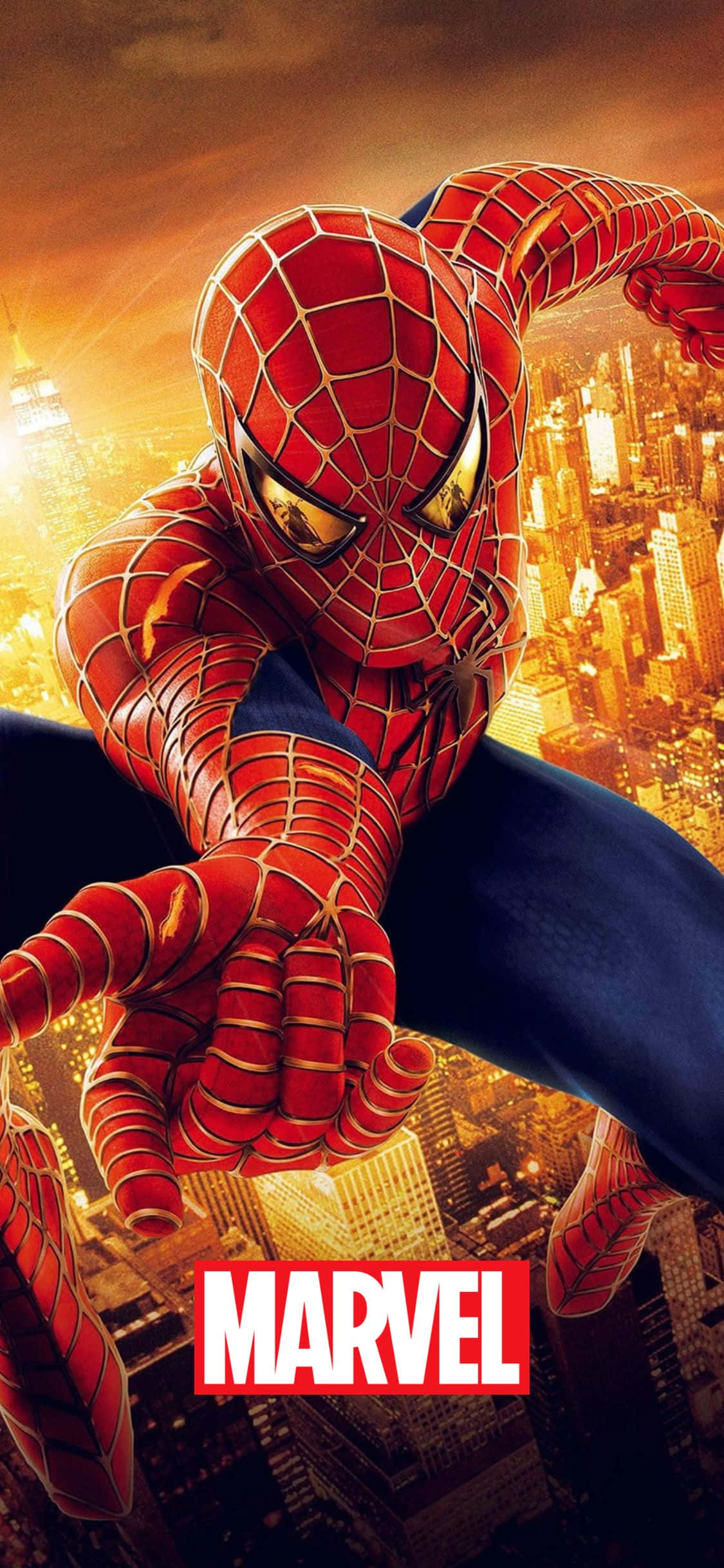Spider Man 2 桌布 壁紙 — 蜘蛛人穿著紅藍戰衣，在日落時分動態地躍過金黃色的城市天際線。