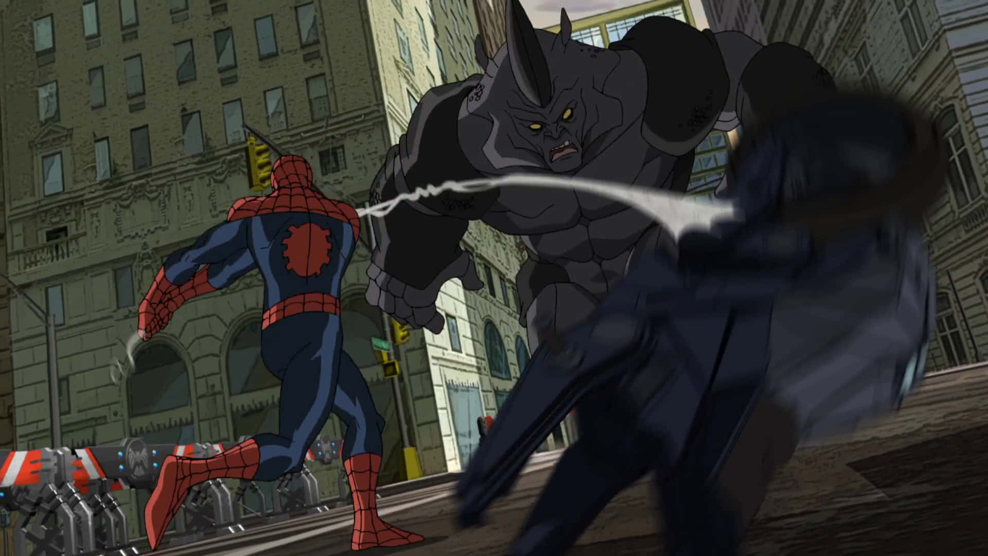Ultimate Spider-man 桌布 壁紙 — 蜘蛛人躲開犀牛人的一拳，蝙蝠俠在陰暗的城市後巷中盪進來救援。