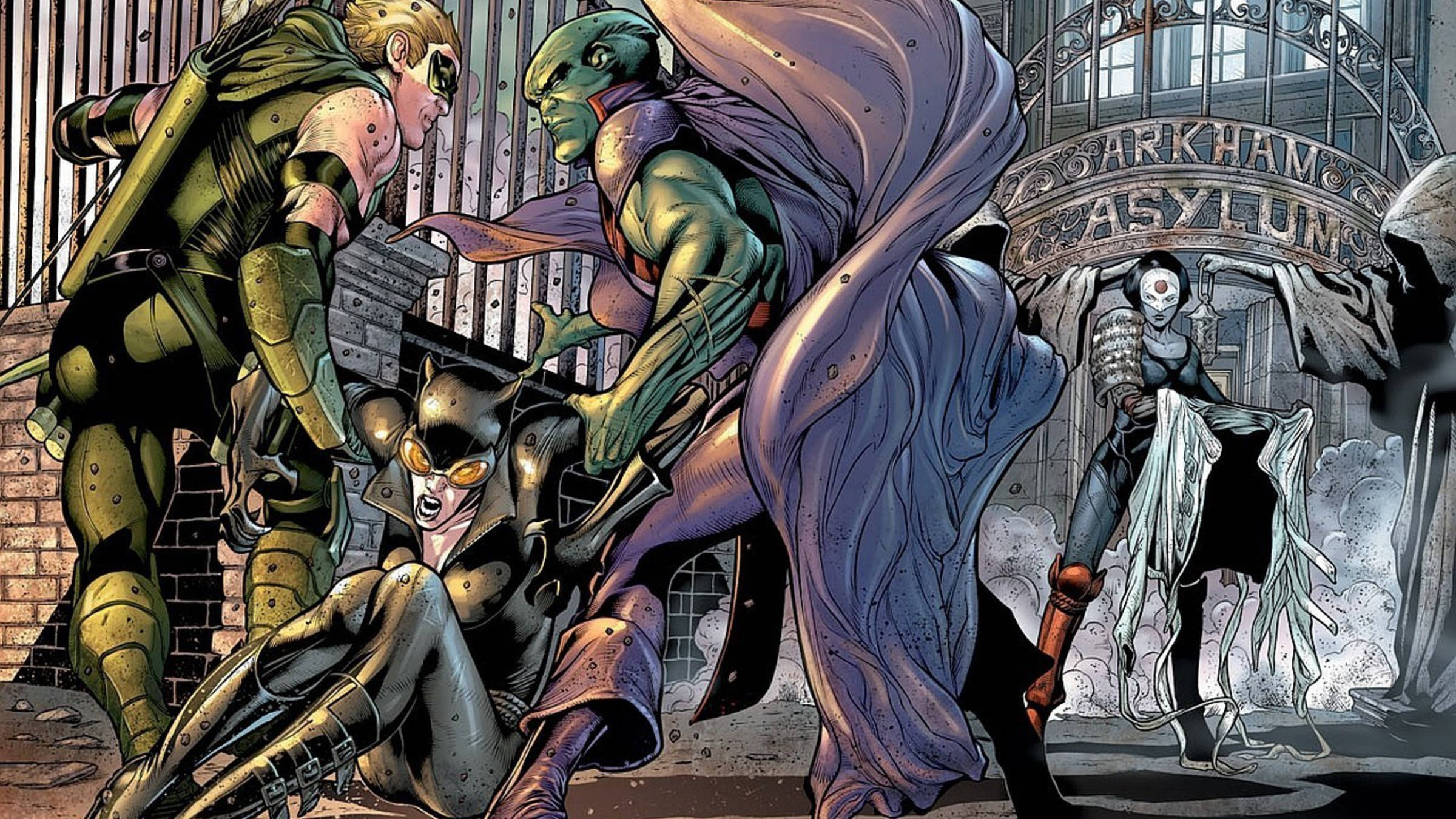 Martian Manhunter 桌布 壁紙 — 蝙蝠俠和貓女在阿卡漢精神病院的鐵門外，在灰暗的城市天空下與兩個綠色皮膚的惡棍戰鬥。