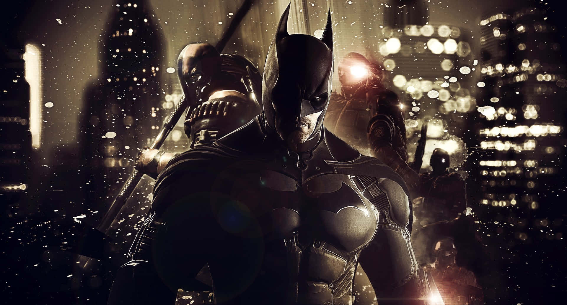 Batman Arkham Origins 桌布 壁紙 — 蝙蝠俠在雨濕的高譚市景中堅定站立，周圍是黑暗散景天空下的威脅人物。