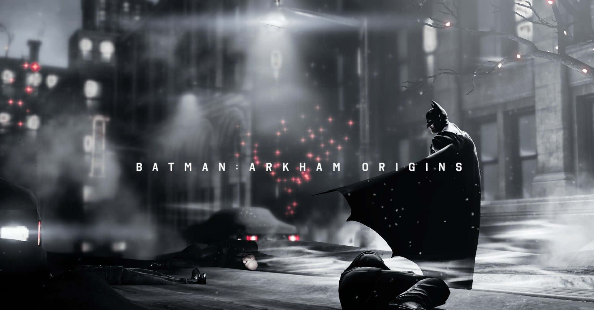 Batman Arkham Origins 桌布 壁紙 — 蝙蝠俠在雪夜的高譚市街道上以剪影姿態站立，背景迷霧中紅光閃爍。