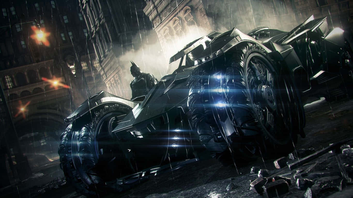 汽車 桌布 壁紙 — 蝙蝠俠站在他的裝甲蝙蝠車旁，在雨水浸濕的城市燈光下，身處一個 gritty 的都市夜景中。