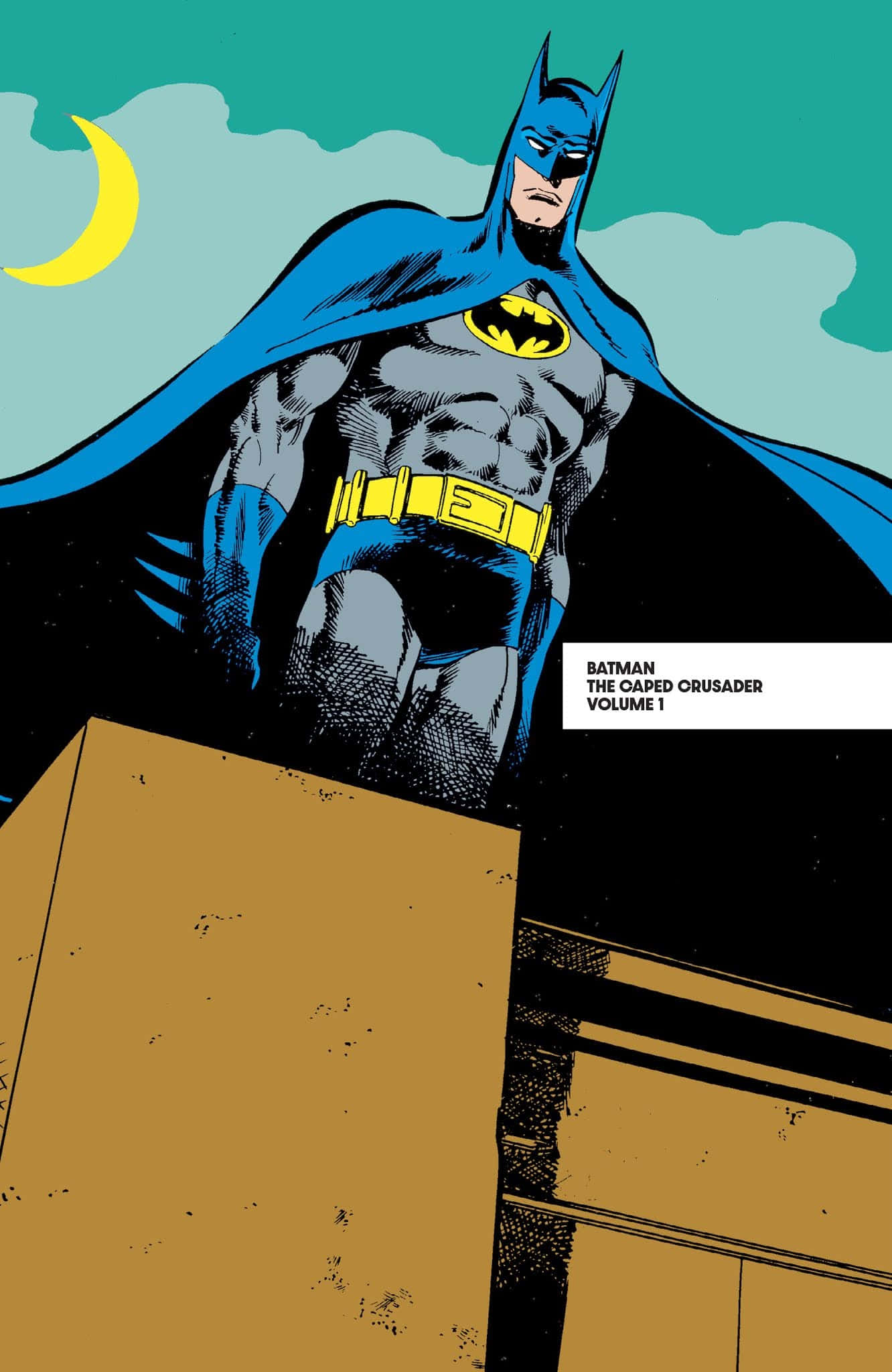 The Caped Crusader 桌布 壁紙 — 蝙蝠俠站在新月下的屋頂上，以藍色斗篷和黃色腰帶展現大膽的漫畫風格。