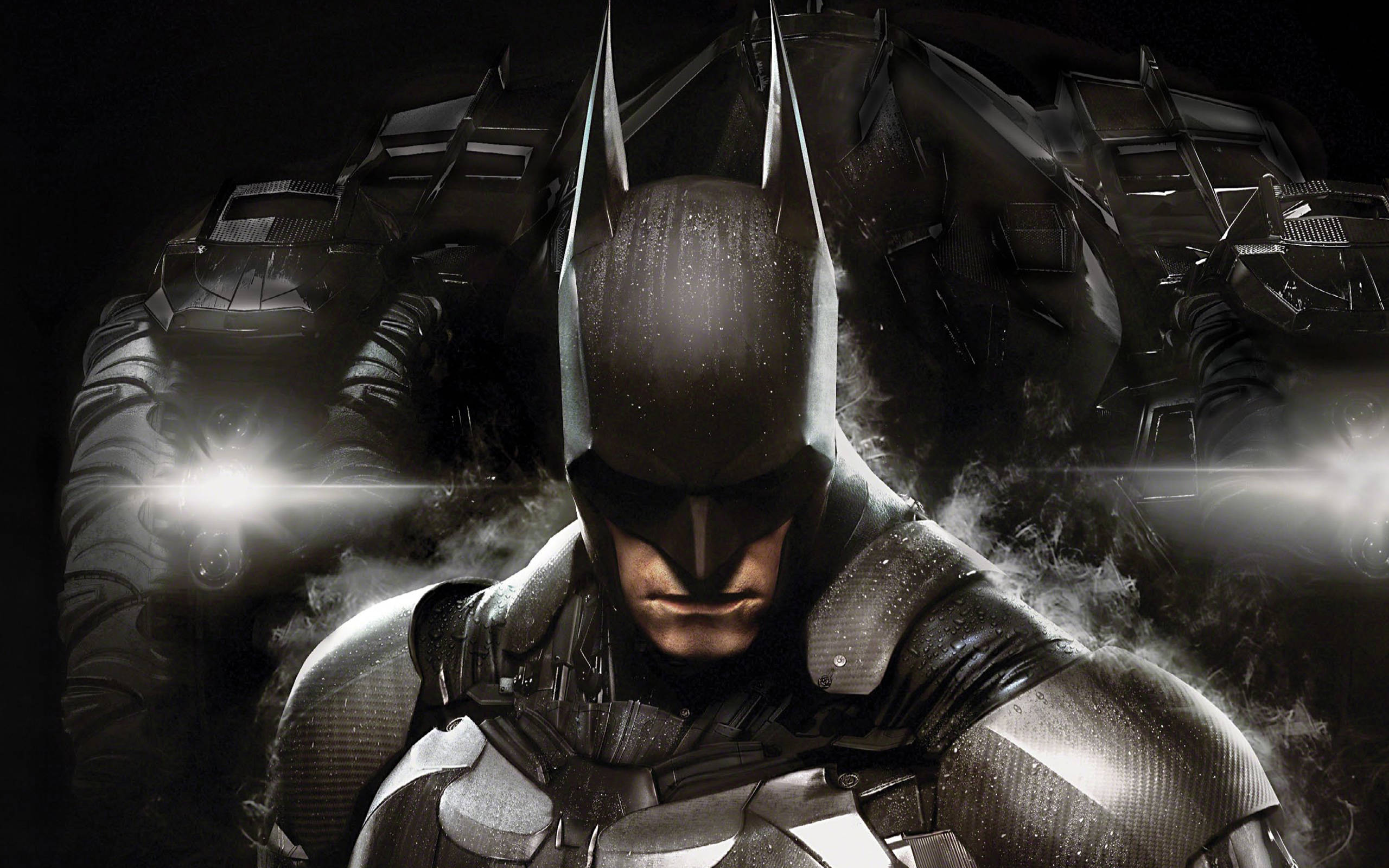 Batman Arkham City 桌布 壁紙 — 蝙蝠俠站在陰影強烈中，身後有發光的蝙蝠信號燈，在 gritty 黑暗城市場景中。