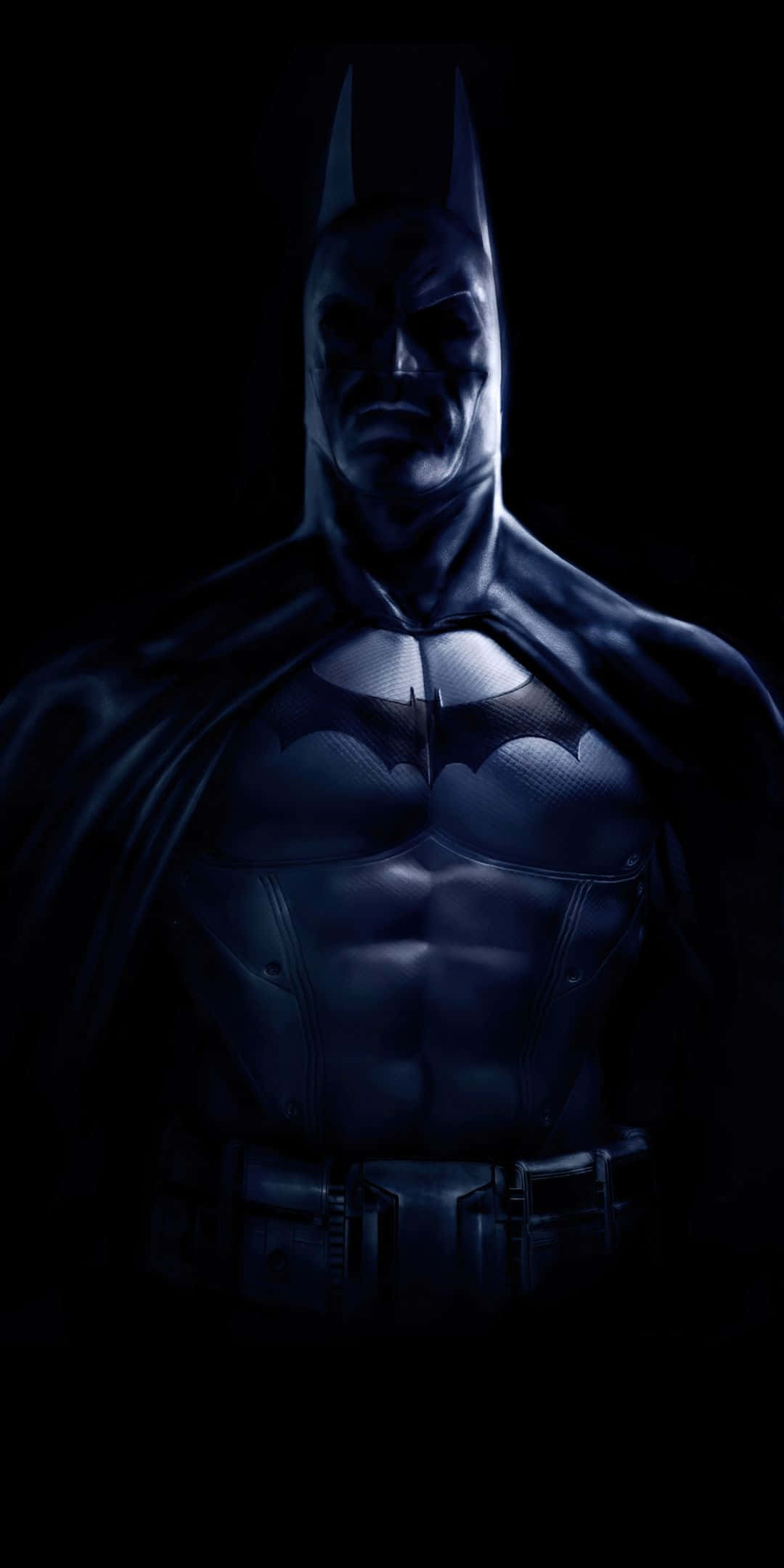 Batman Silhouette 桌布 壁紙 — 蝙蝠俠站在陰影黑暗中，帶著嚴厲的目光和清晰的肌肉線條，被冷藍光照亮。