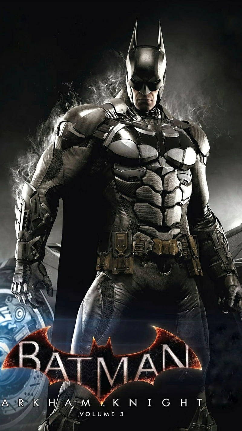 Arkham 桌布 壁紙 — 蝙蝠俠站在黑暗煙霧瀰漫的環境中，身穿裝甲服，下方有發光的紅色蝙蝠標誌。