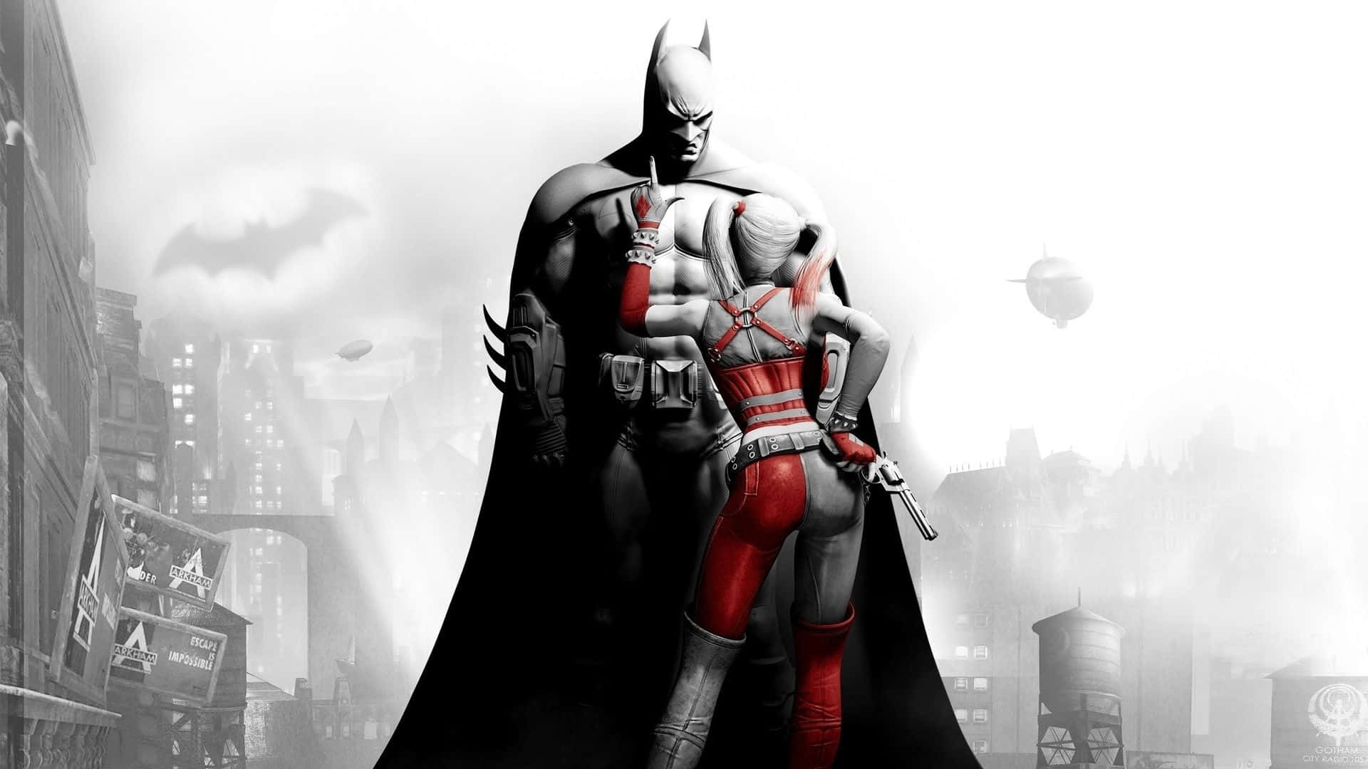 Animated Superhero Movies 桌布 壁紙 — 蝙蝠俠與哈莉·奎茵在霧氣瀰漫的高譚市景中相擁，天空中有蝙蝠標誌。