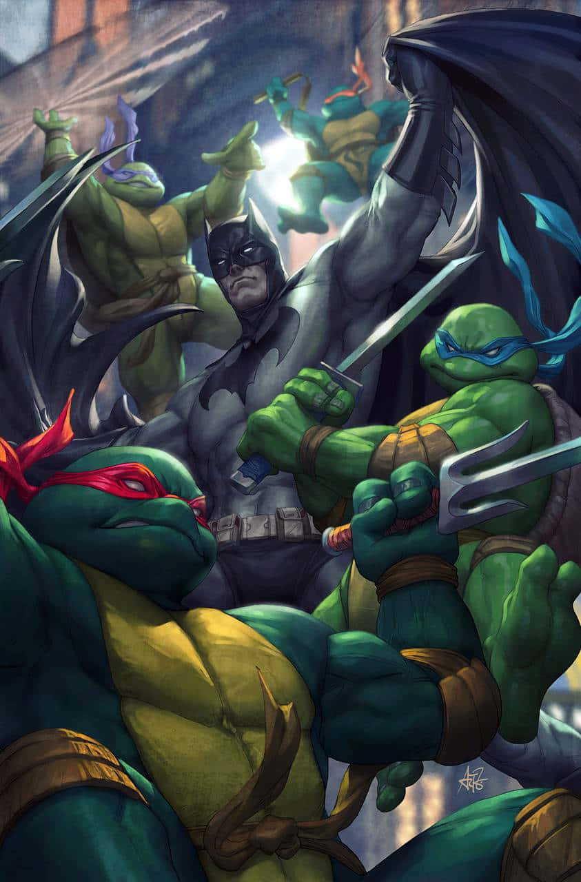 tmnt 桌布 壁紙 — 蝙蝠俠與四隻揮舞著釵和武士刀的忍者龜在陰暗的城市小巷中挑釁地站立。