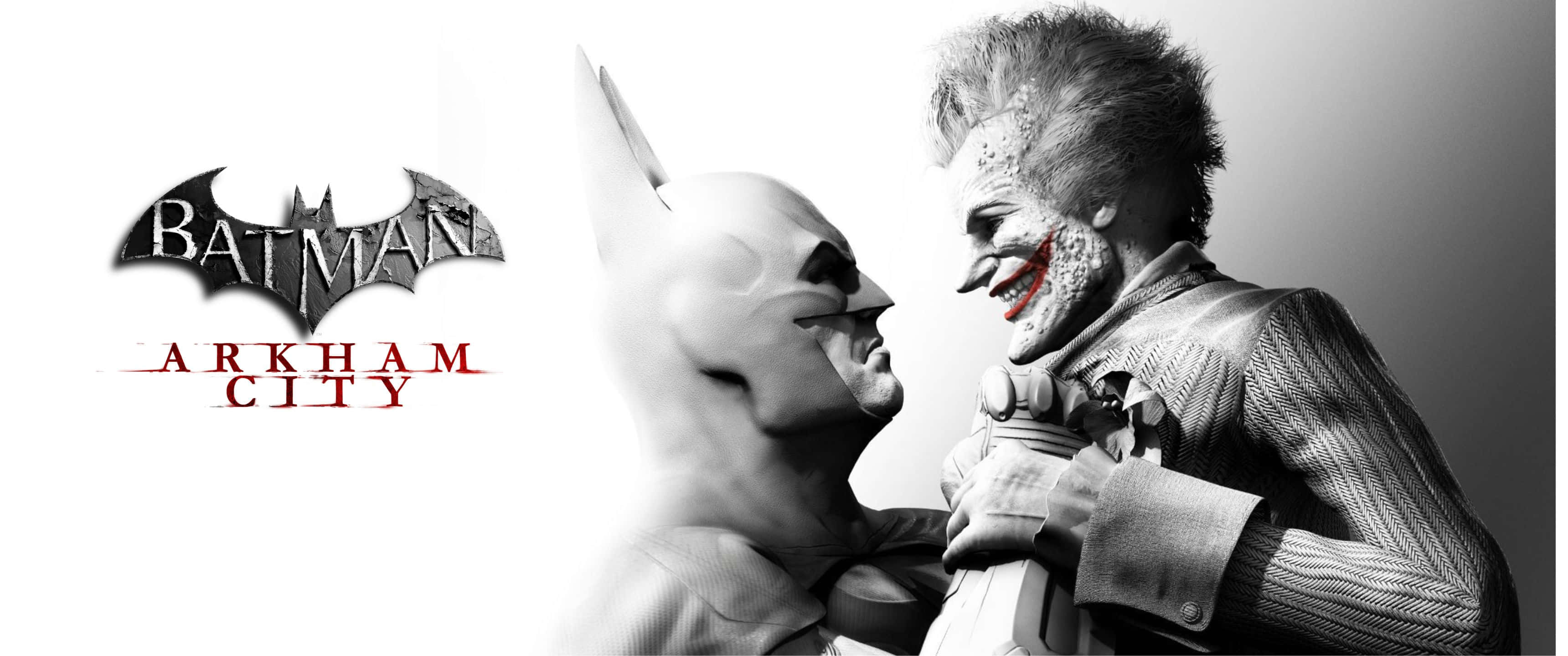 3440x1440p Batman Arkham City 桌布 壁紙 — 蝙蝠俠與小丑在緊張的黑白對峙中，並帶有阿卡姆城標誌。