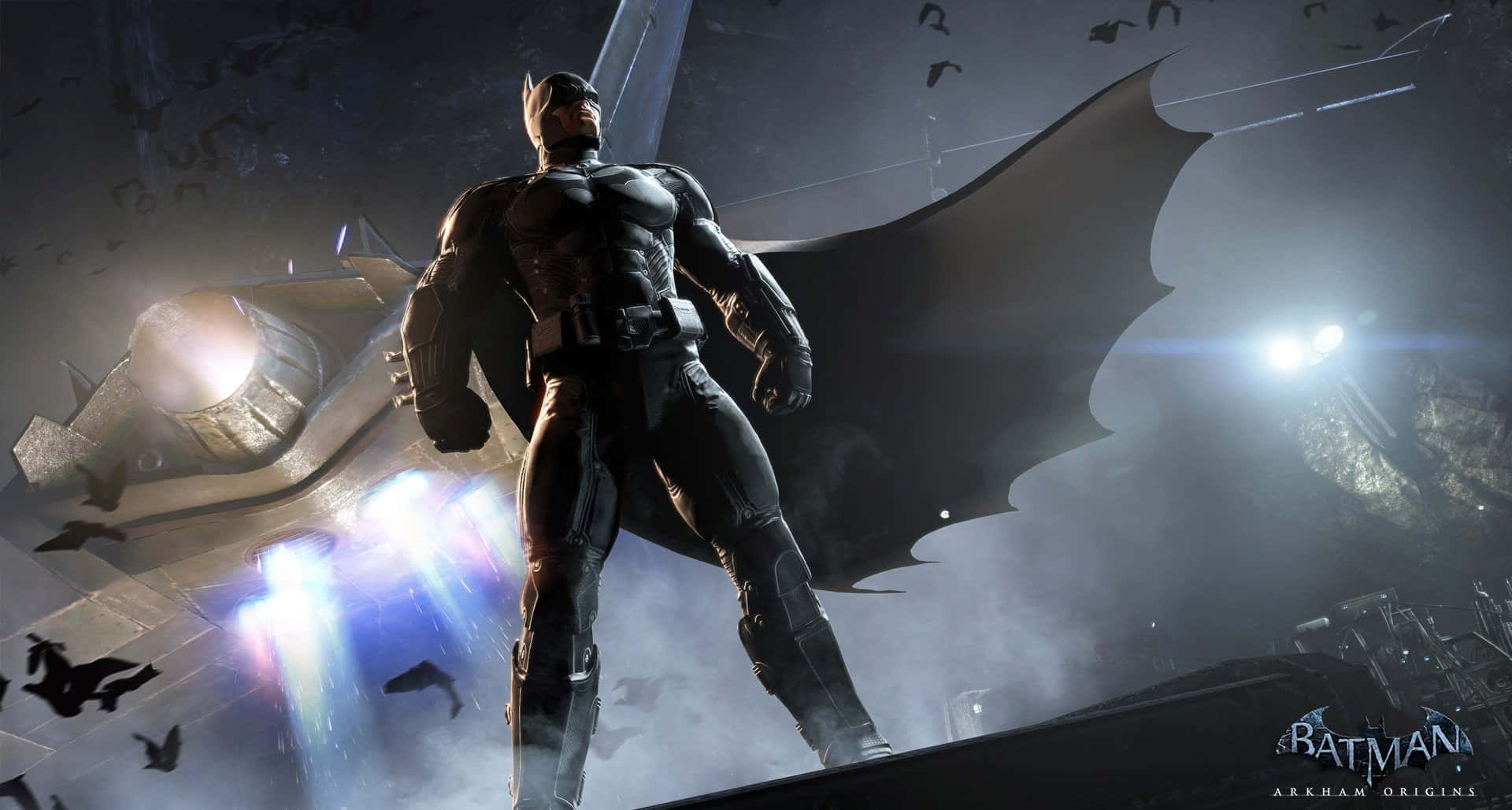 Batman Arkham Origins 桌布 壁紙 — 蝙蝠俠英雄式地站在黑暗的城市環境中，周圍有發光的燈光和飛翔的蝙蝠。