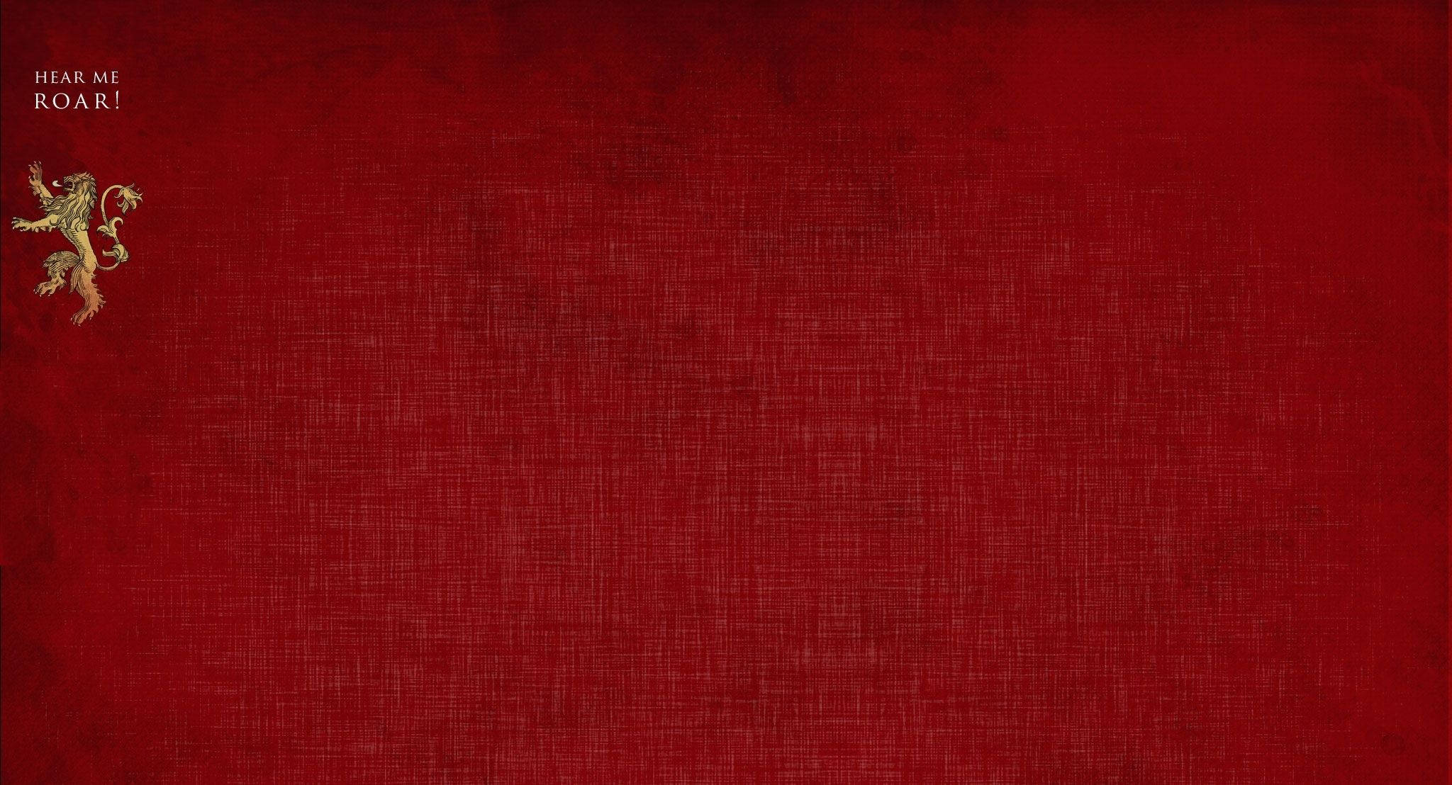 House Lannister 桌布 壁紙 — 豐富質感的深紅色布料背景，帶有金色躍獅紋章，左上角有「HEAR ME ROAR!」文字。