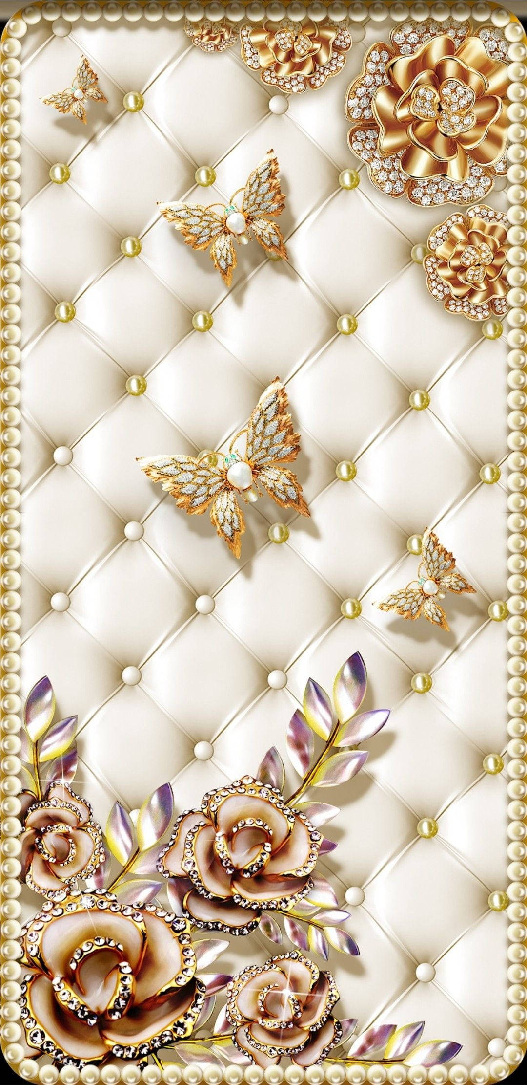 Butterflies 桌布 壁紙 — 豪華奶油色簇絨壁紙，飾有金色蝴蝶和珠寶玫瑰，鑲嵌珍珠邊框。