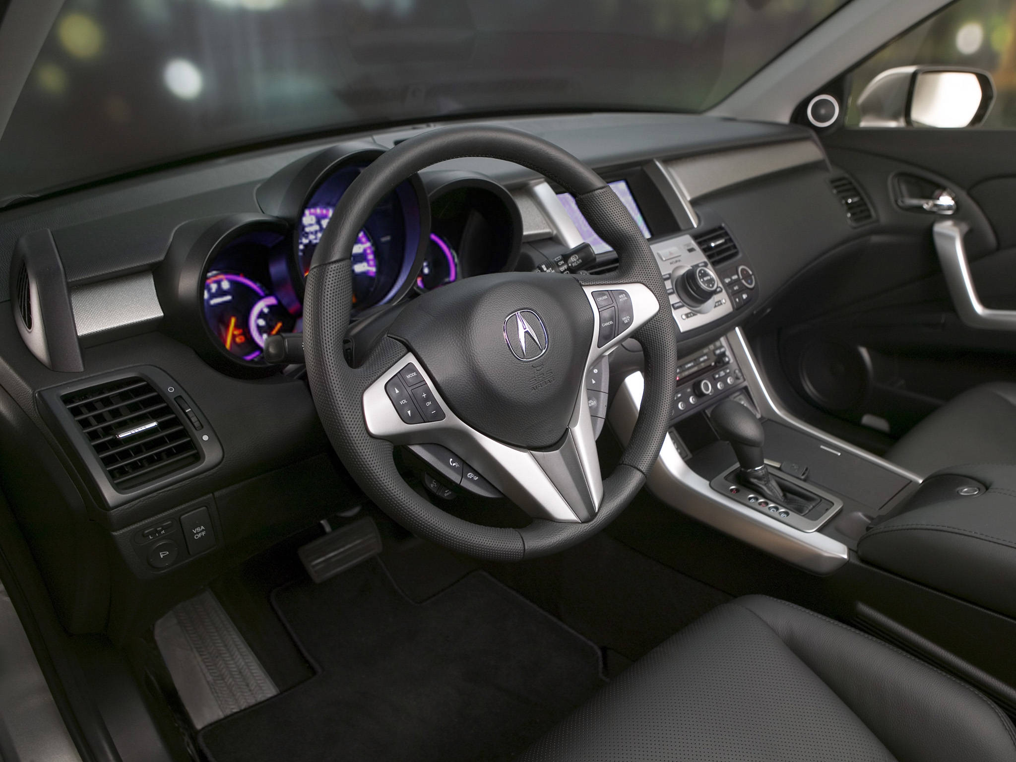 Acura 桌布 壁紙 — 豪華車內裝，黑色皮革座椅，銀色飾邊和發光紫色儀表組。