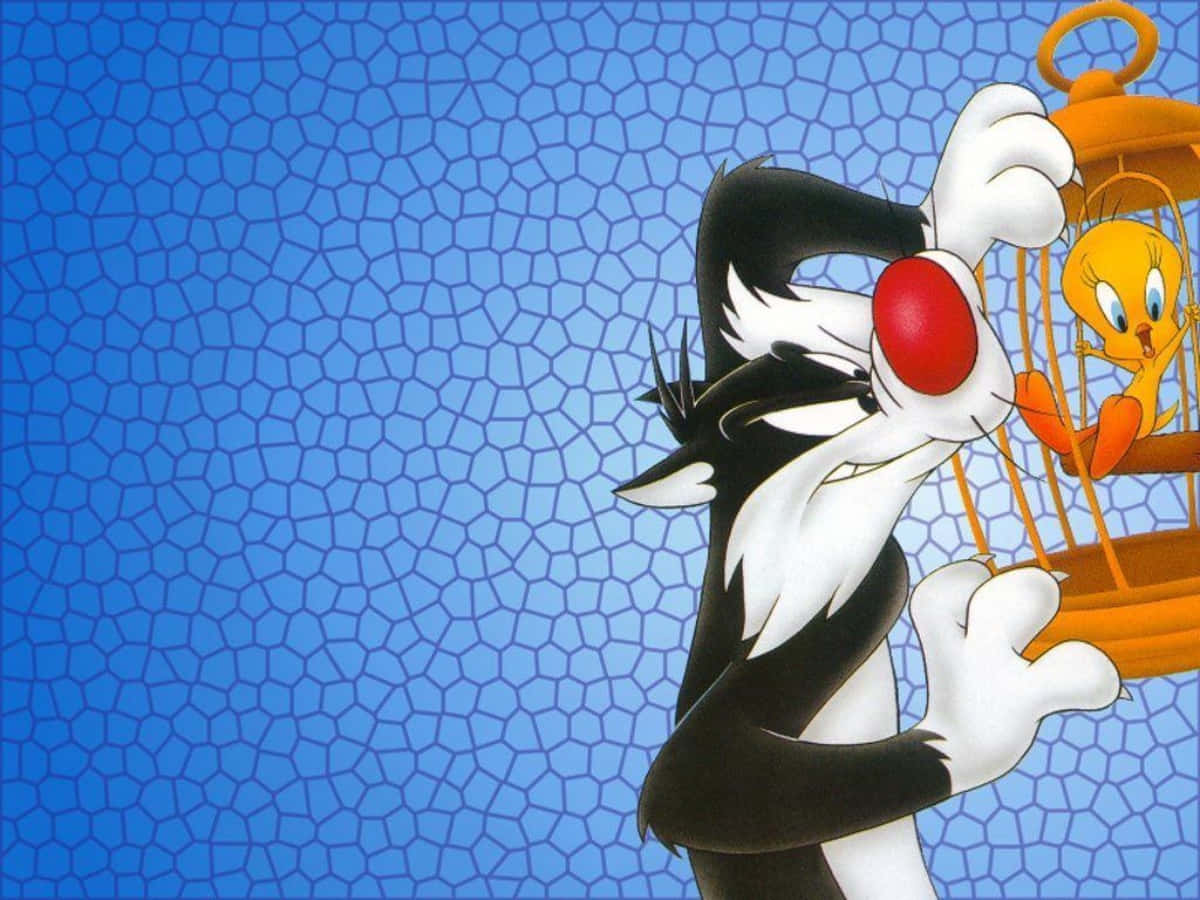 Sylvester The Cat 桌布 壁紙 — 貓咪 Sylvester 拿著一個鳥籠，裡面有 Tweety Bird，背景是藍色六邊形圖案。