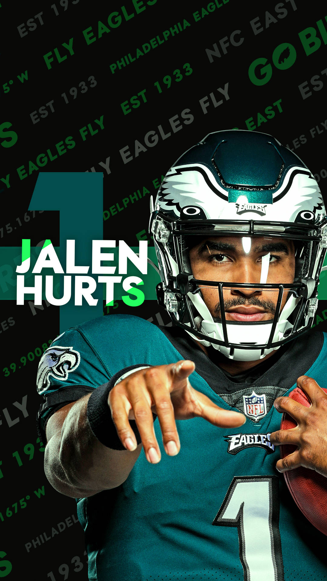 Jalen Hurts Eagles 桌布 壁紙 — 費城老鷹隊四分衛傑倫·赫茲身穿青綠色一號球衣，手持美式足球向前指，背景為綠色文字。