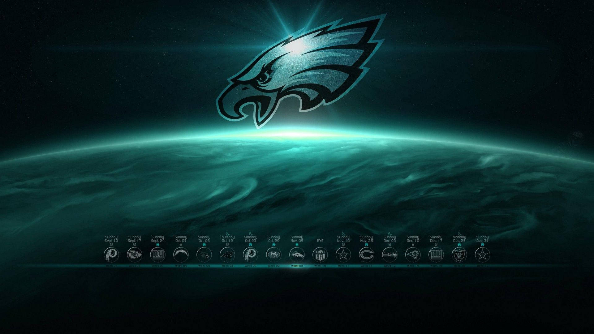 Eagles 桌布 壁紙 — 費城老鷹隊標誌在黑暗宇宙背景下，在一個帶有漩渦雲的青色行星上方發光。