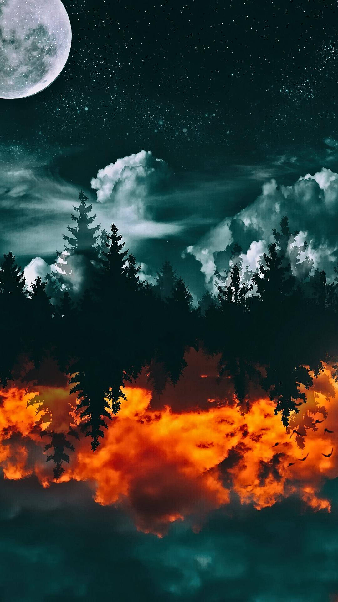 火焰動畫 桌布 壁紙 — 超現實的夜景，滿月和星空映照在森林剪影之上，下方是火紅的橙色雲層。