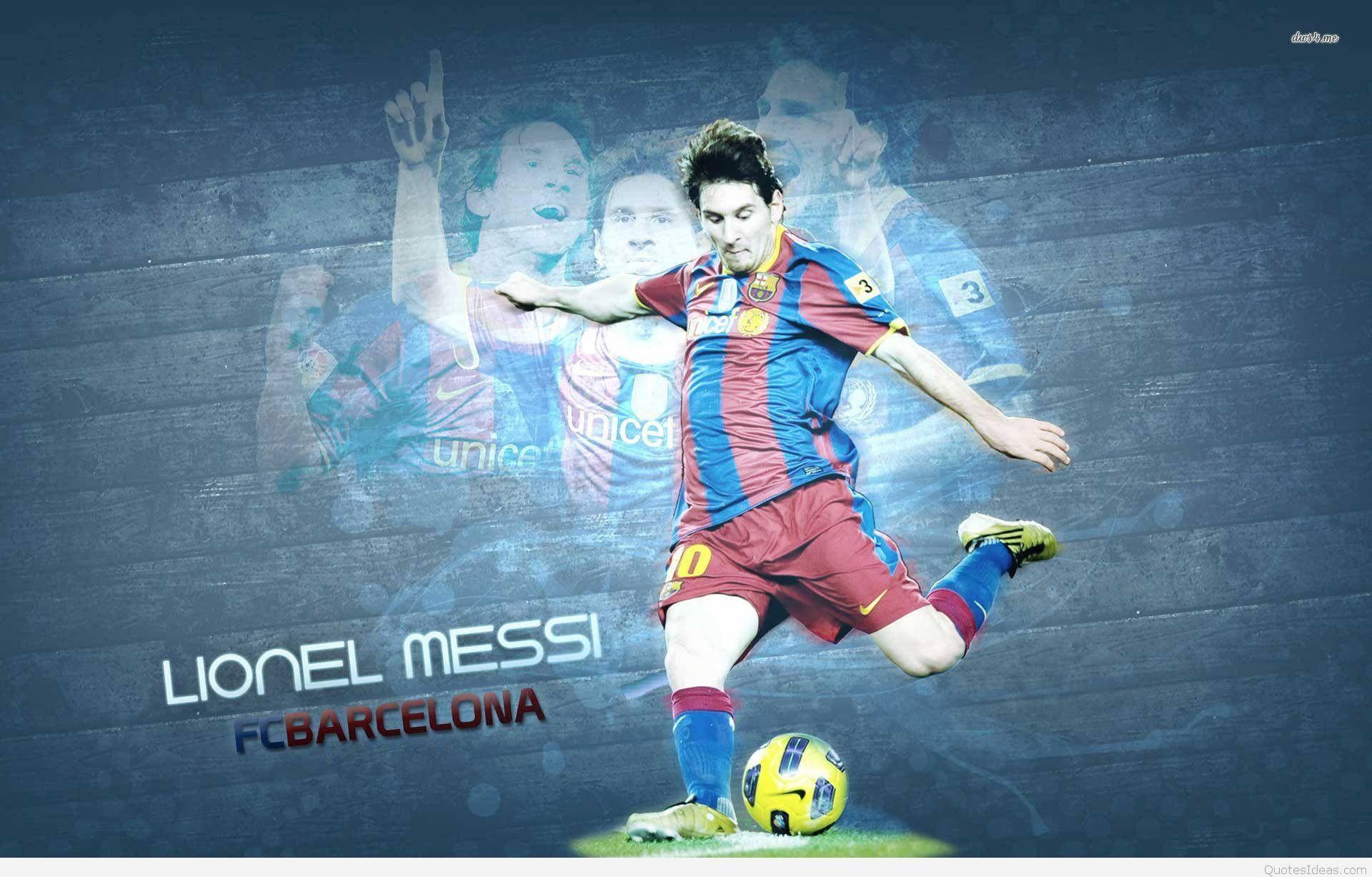 Messi Barcelona 桌布 壁紙 — 身穿FC巴塞隆納球衣的利昂內爾·梅西，在帶有紋理的藍色背景前動態地踢足球，並帶有他幽靈般的過去身影。