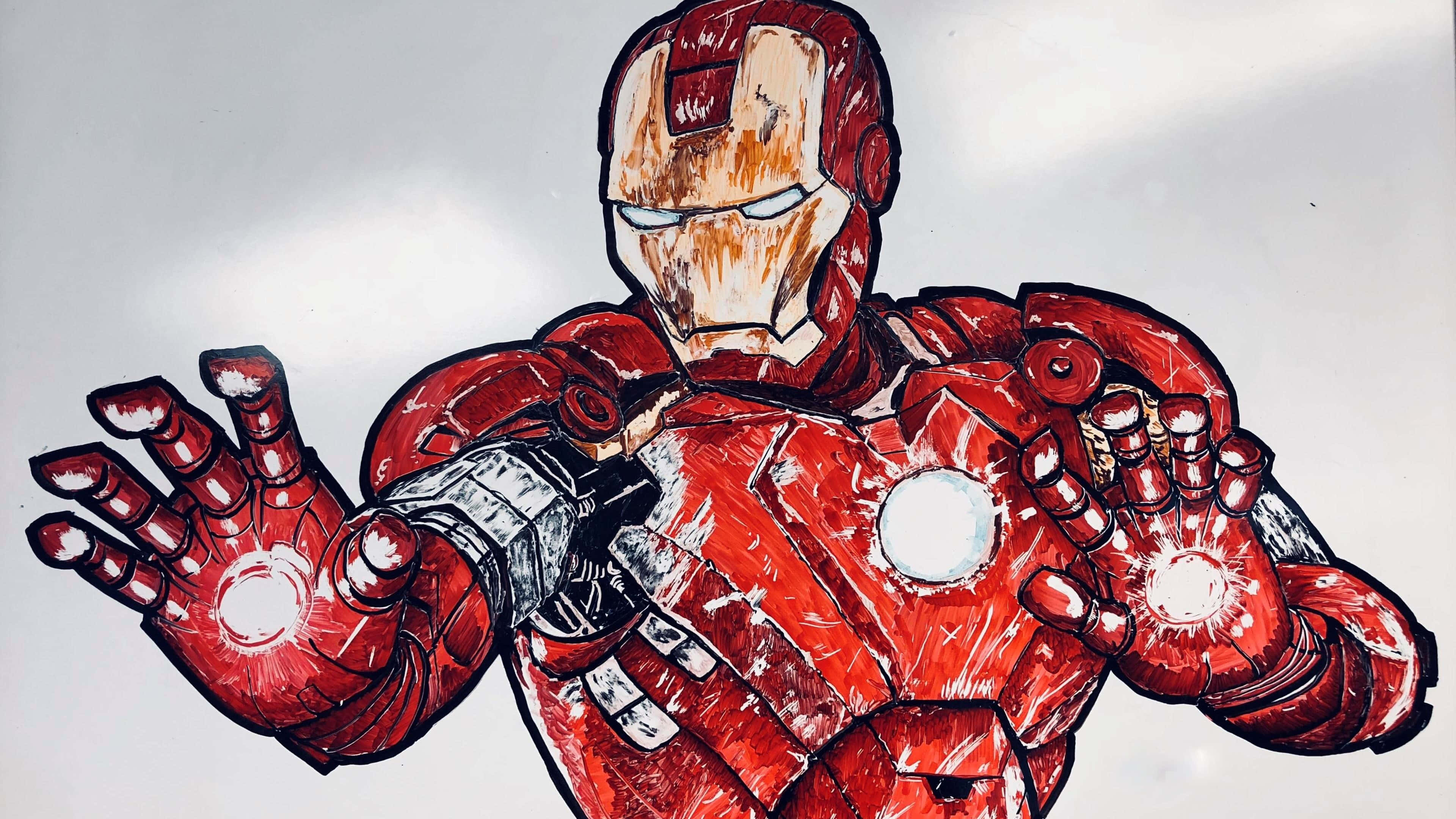 Iron Man Art 桌布 壁紙 — 身穿戰損紅色裝甲的鋼鐵人，在陰雲密布的天空下伸出發光的斥力炮雙手。