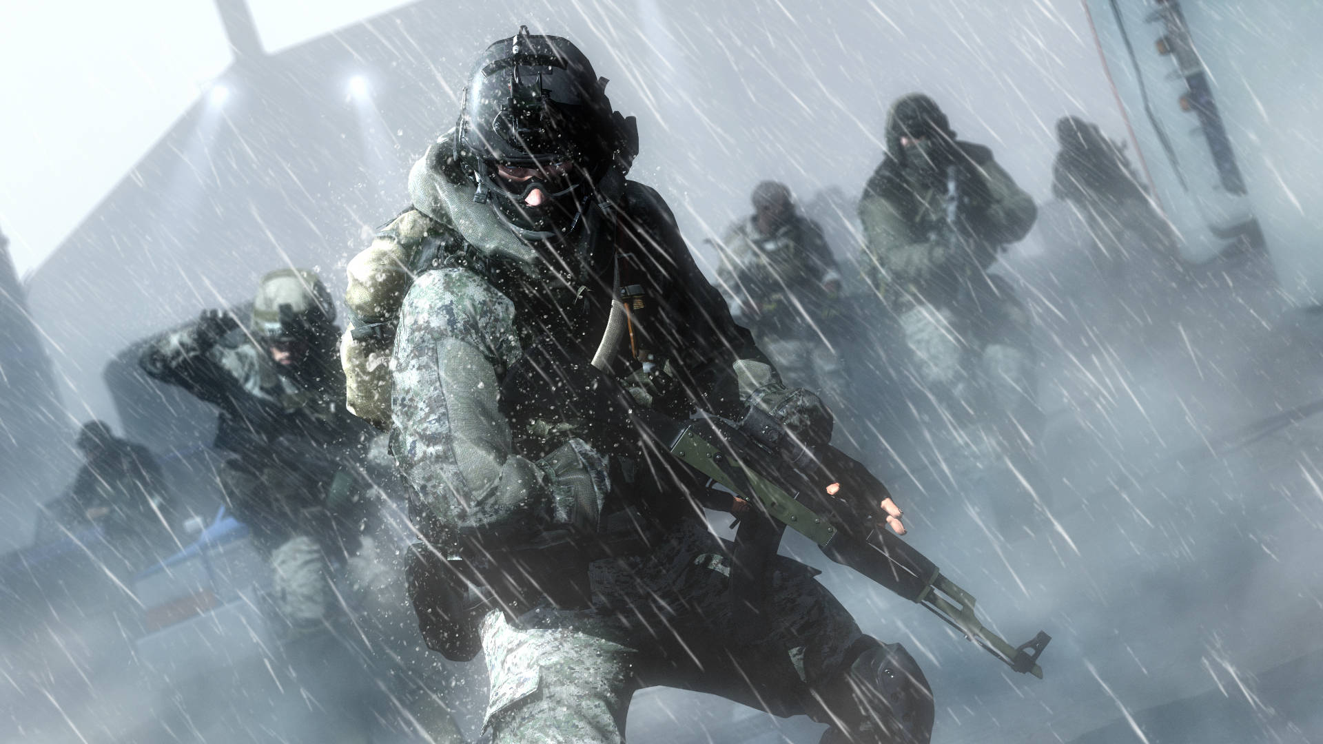 軍隊 桌布 壁紙 — 身穿戰術裝備的士兵在大雪和雨中推進，呈現出 gritty 的城市戰鬥場景。