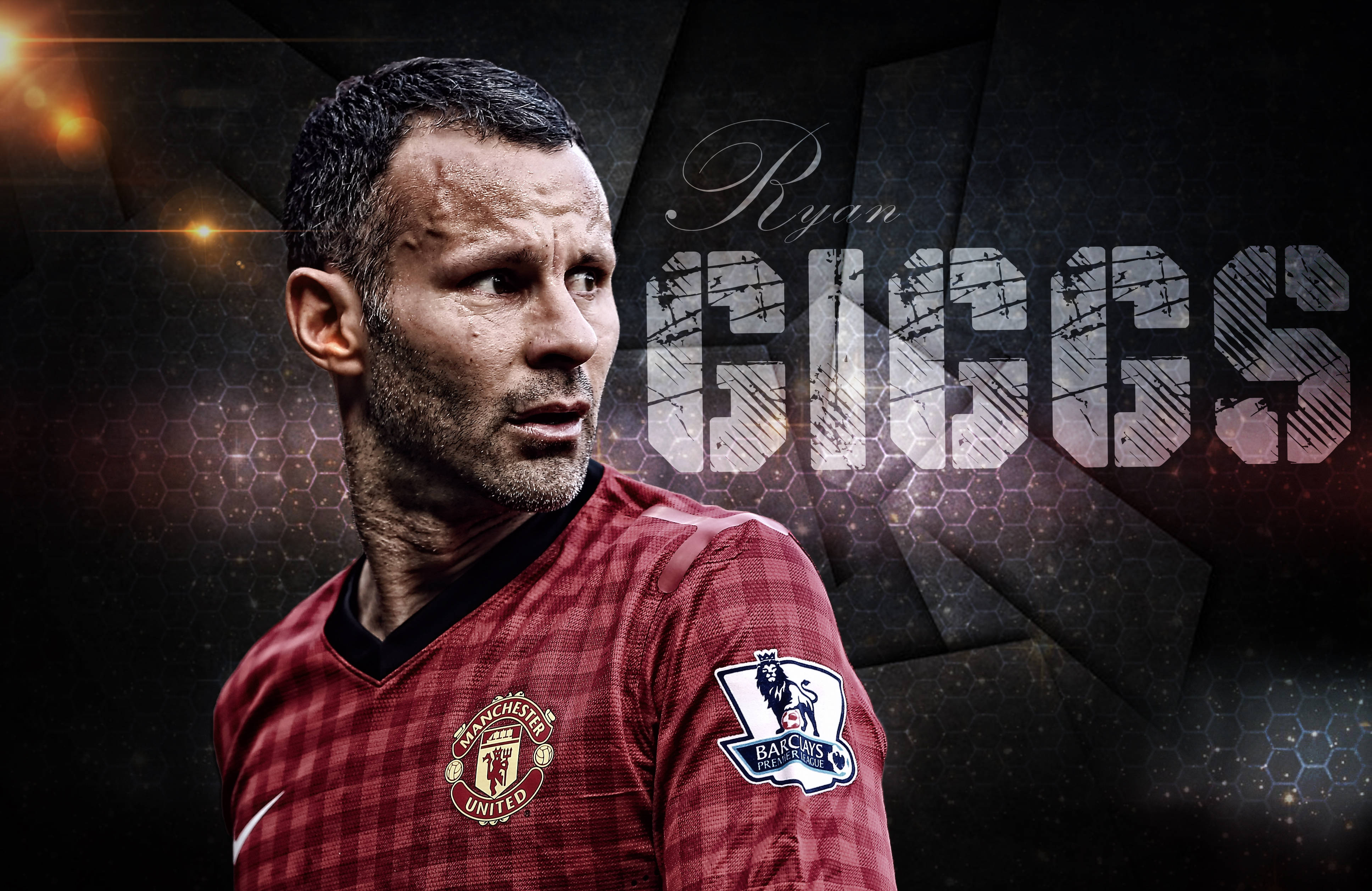 Ryan Giggs 桌布 壁紙 — 身穿曼聯球衣的瑞恩·吉格斯在黑暗六角形紋理背景和閃爍燈光下凝視前方。